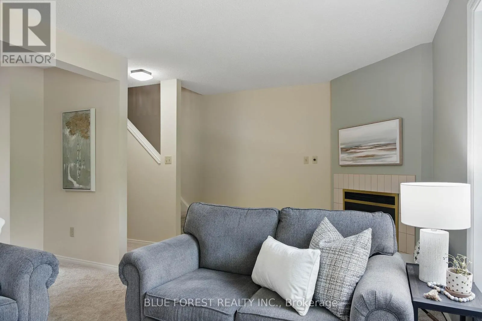 82 - 1990 WAVELL STREET, #82