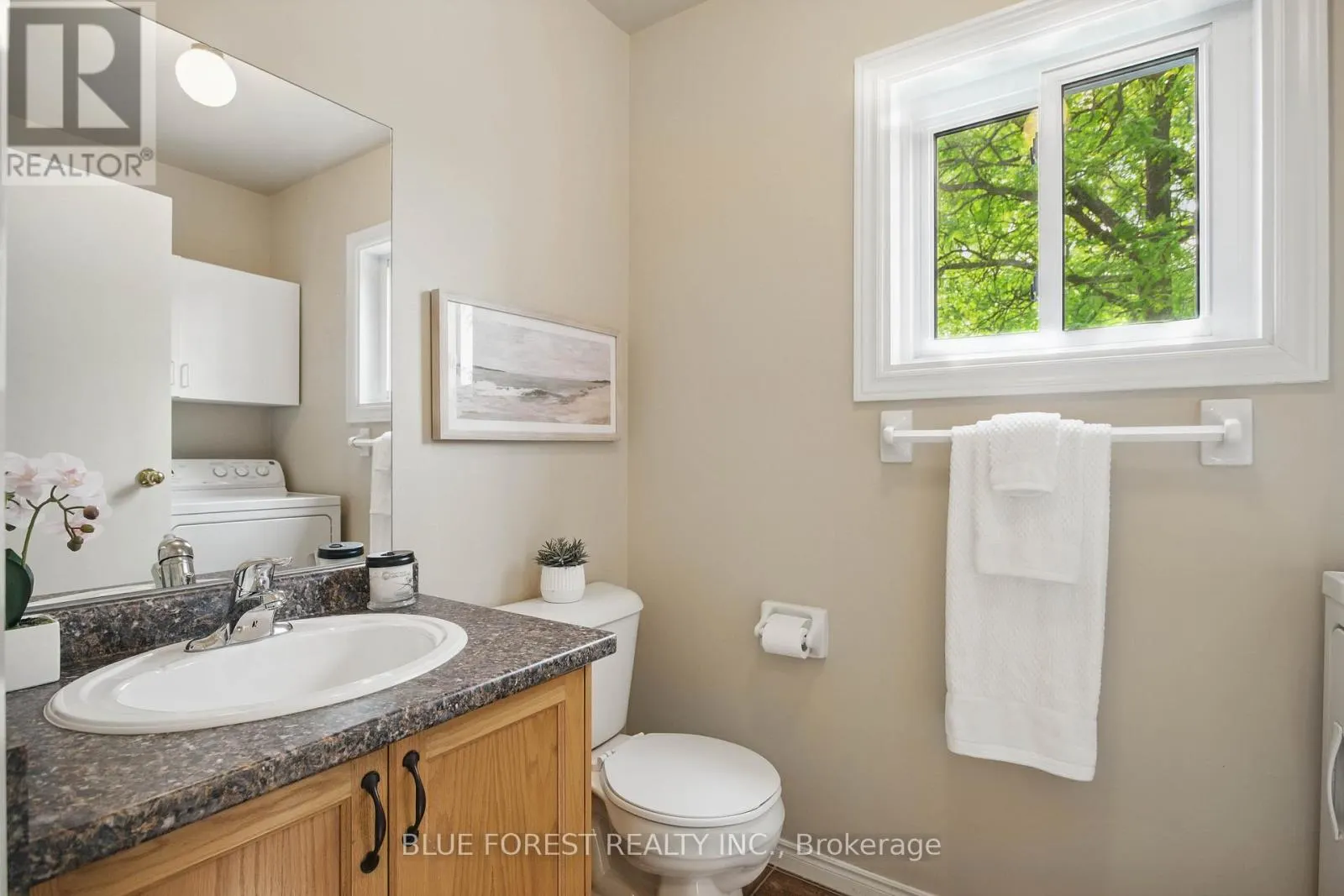 82 - 1990 WAVELL STREET, #82
