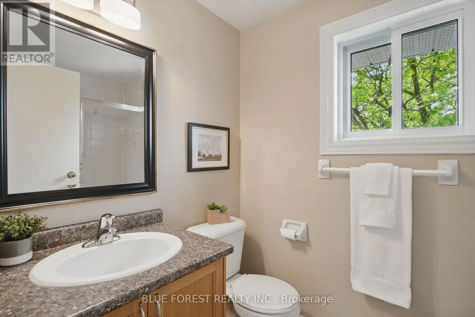 82 - 1990 WAVELL STREET, #82