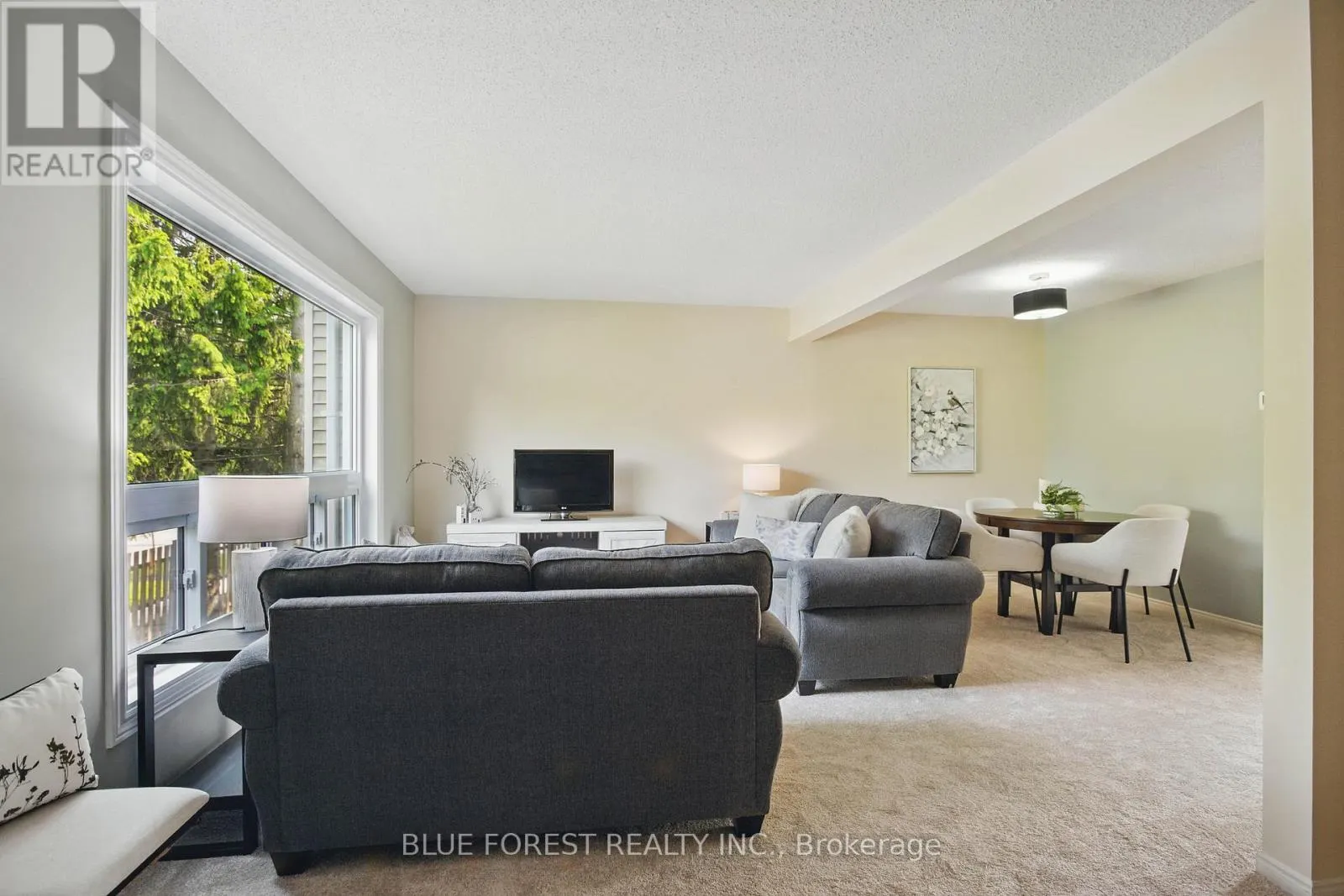 82 - 1990 WAVELL STREET, #82