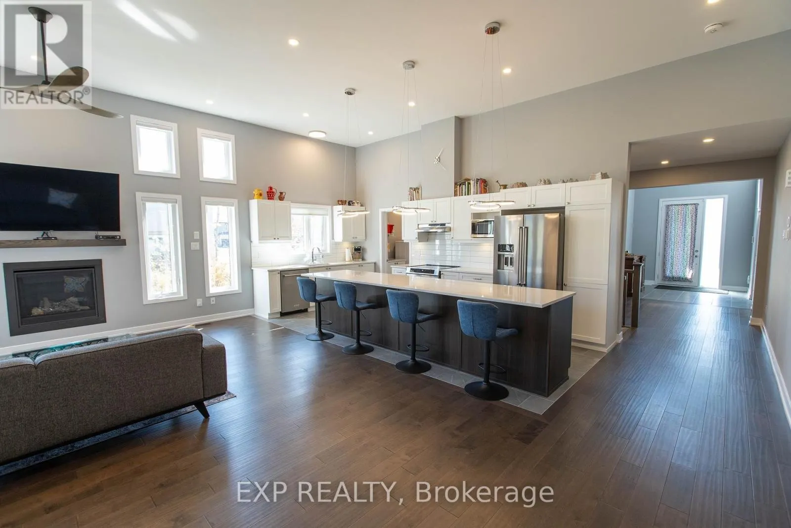 111 FRANK FISHER CRESCENT