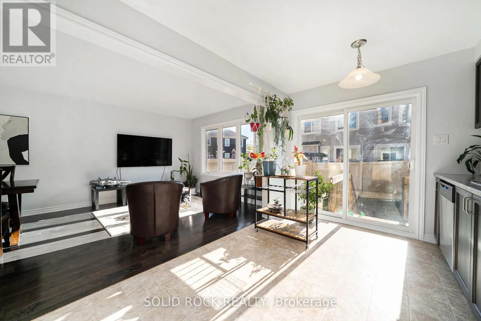 380 ROUNCEY ROAD