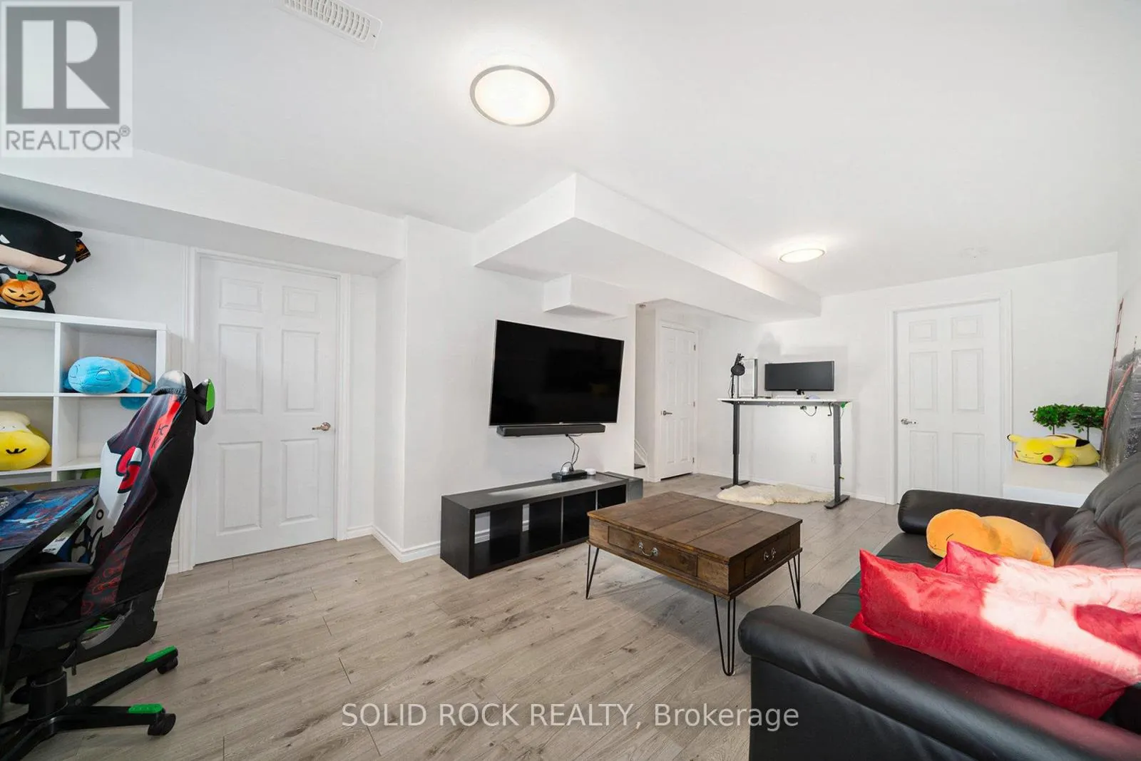 380 ROUNCEY ROAD