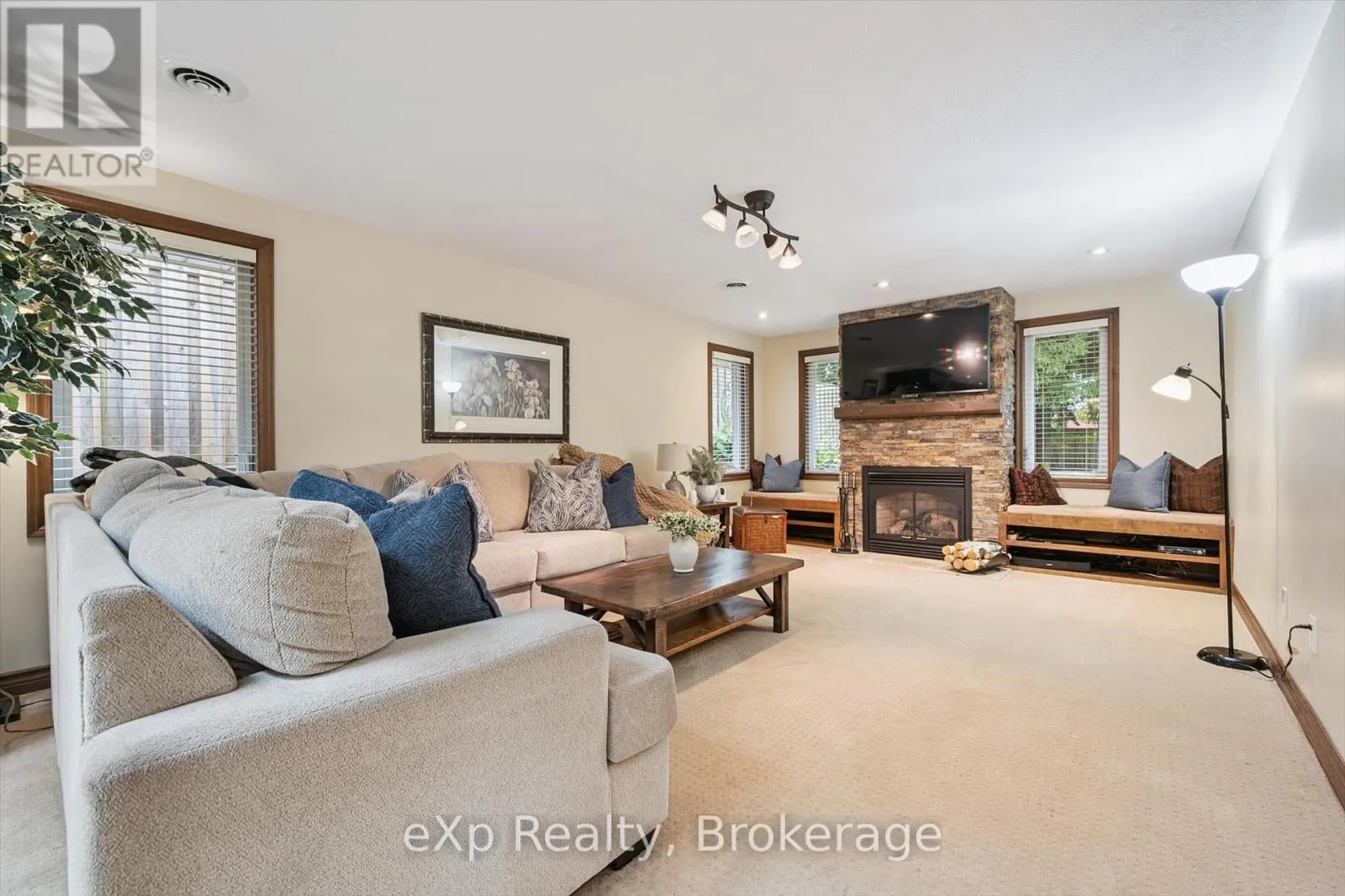 44 HYLAND ROAD