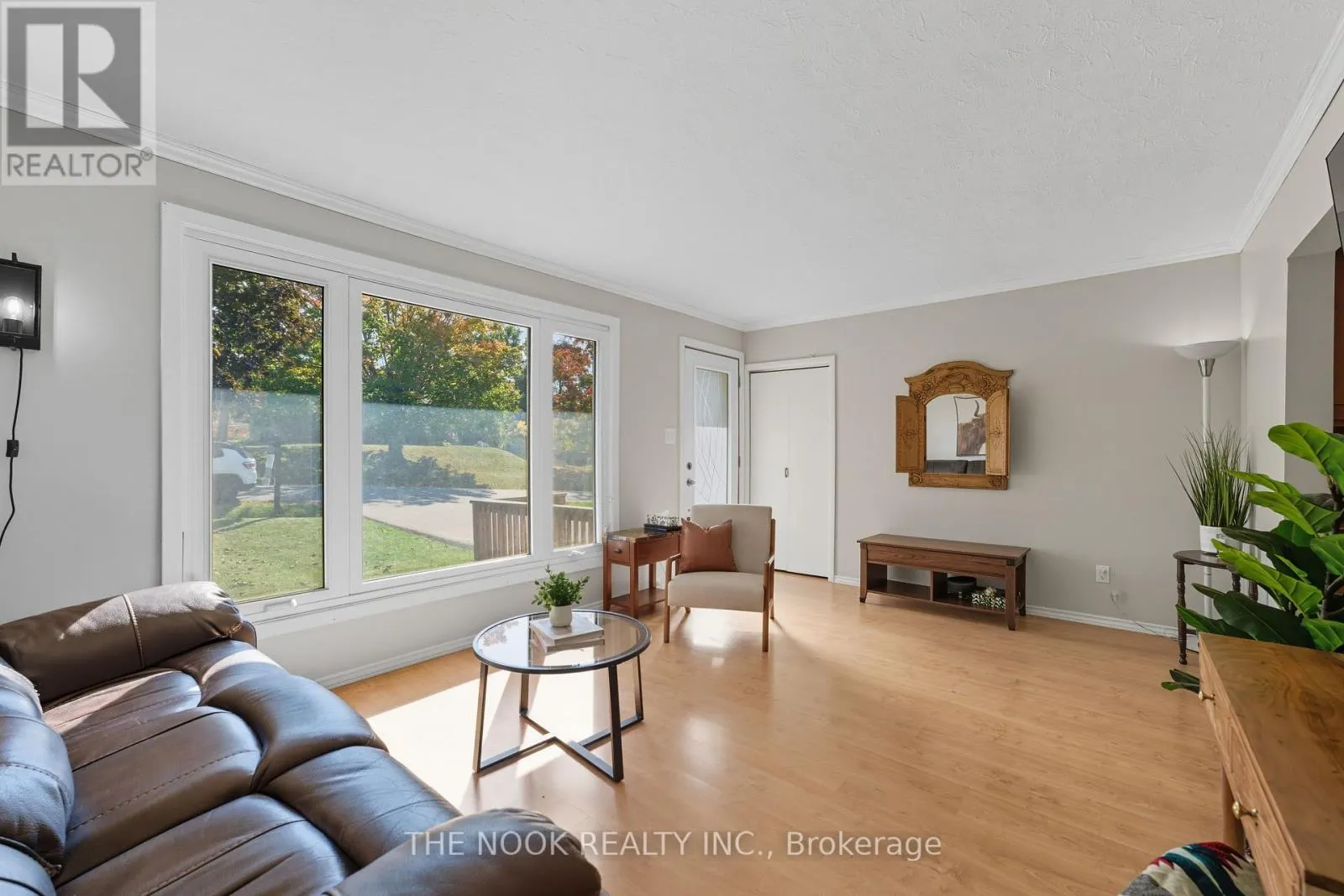 288 COLLISON CRESCENT