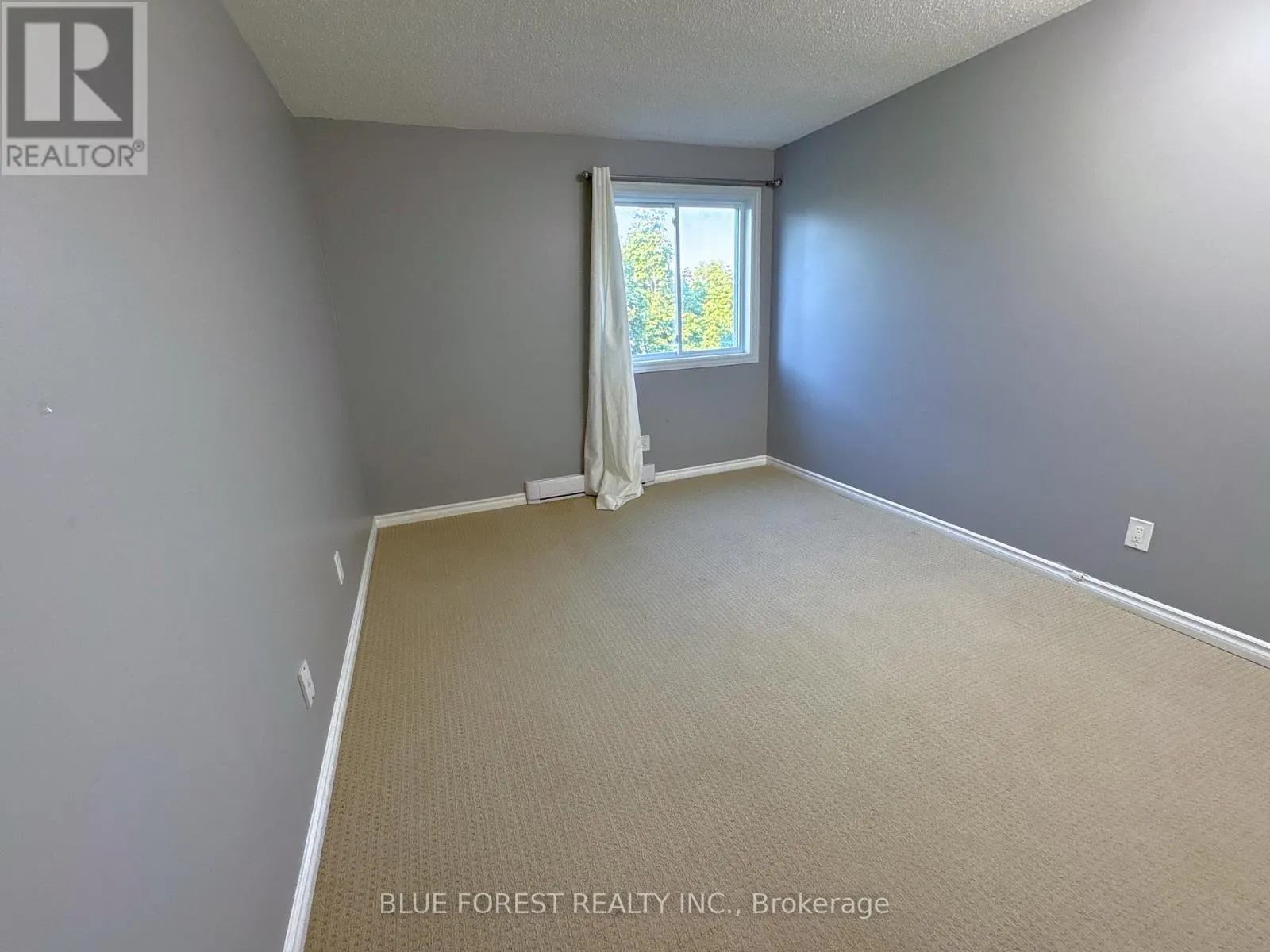 207 - 739 DEVERON CRESCENT, #207