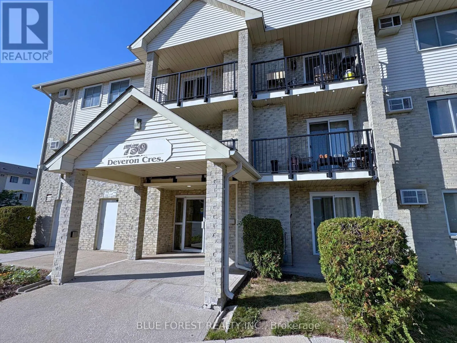207 - 739 DEVERON CRESCENT, #207