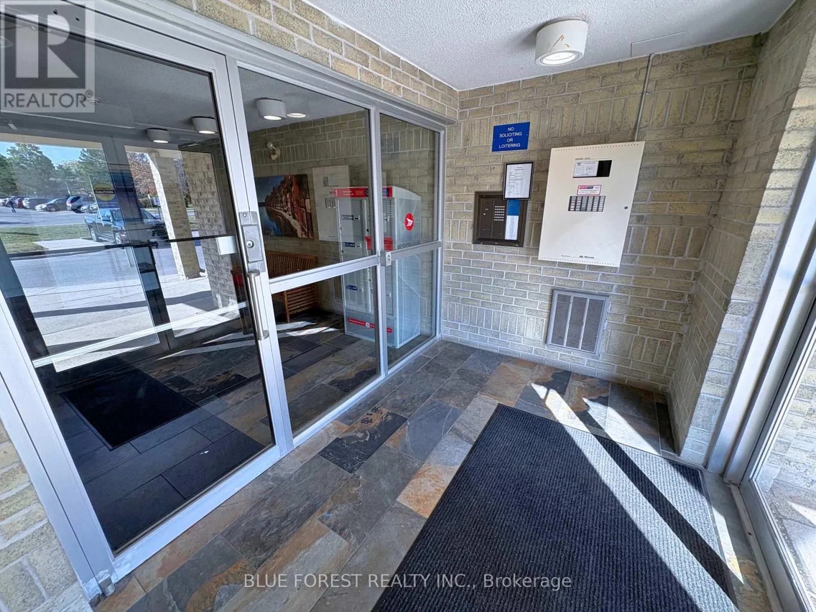 207 - 739 DEVERON CRESCENT, #207