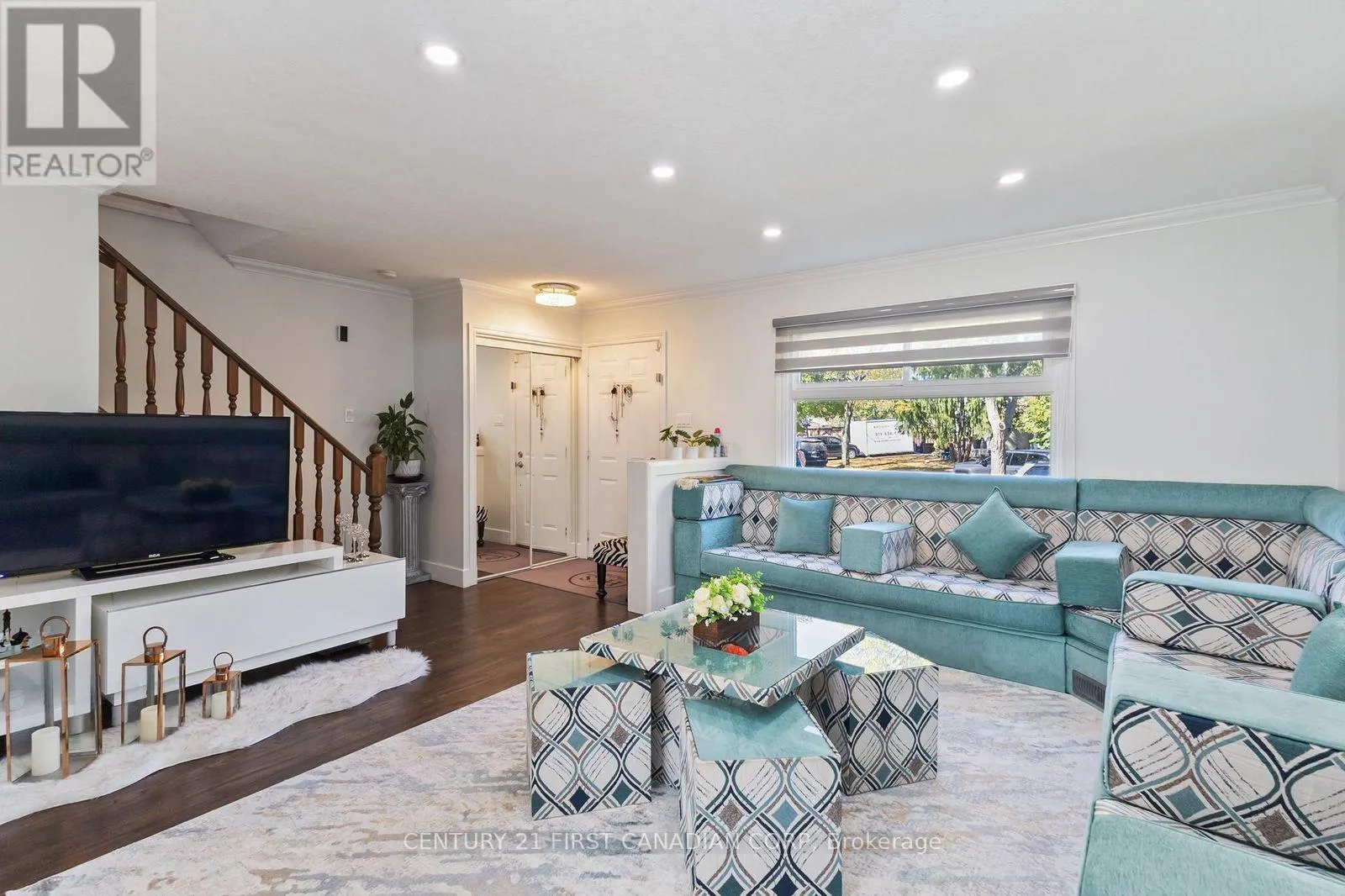 172 GOLFDALE CRESCENT