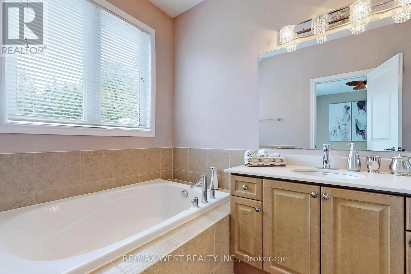 9 ABERFOYLE MILL CRESCENT