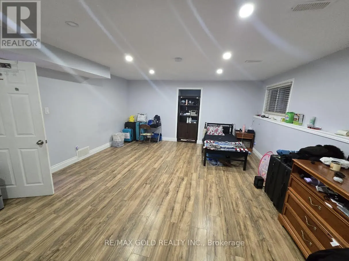 56 TUMBLEWEED CRESCENT