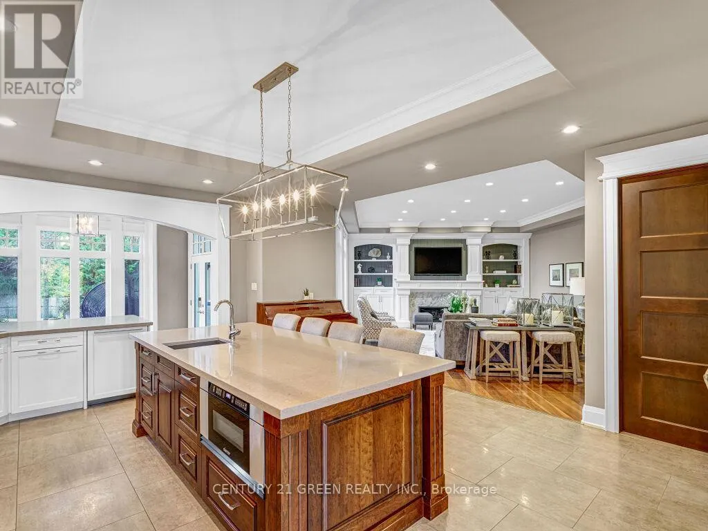 39 BROOKHAVEN CRESCENT