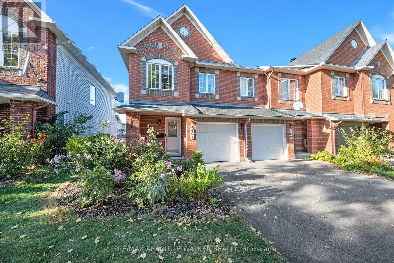 607 AQUAVIEW DRIVE