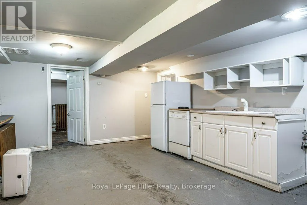 112 HURON STREET