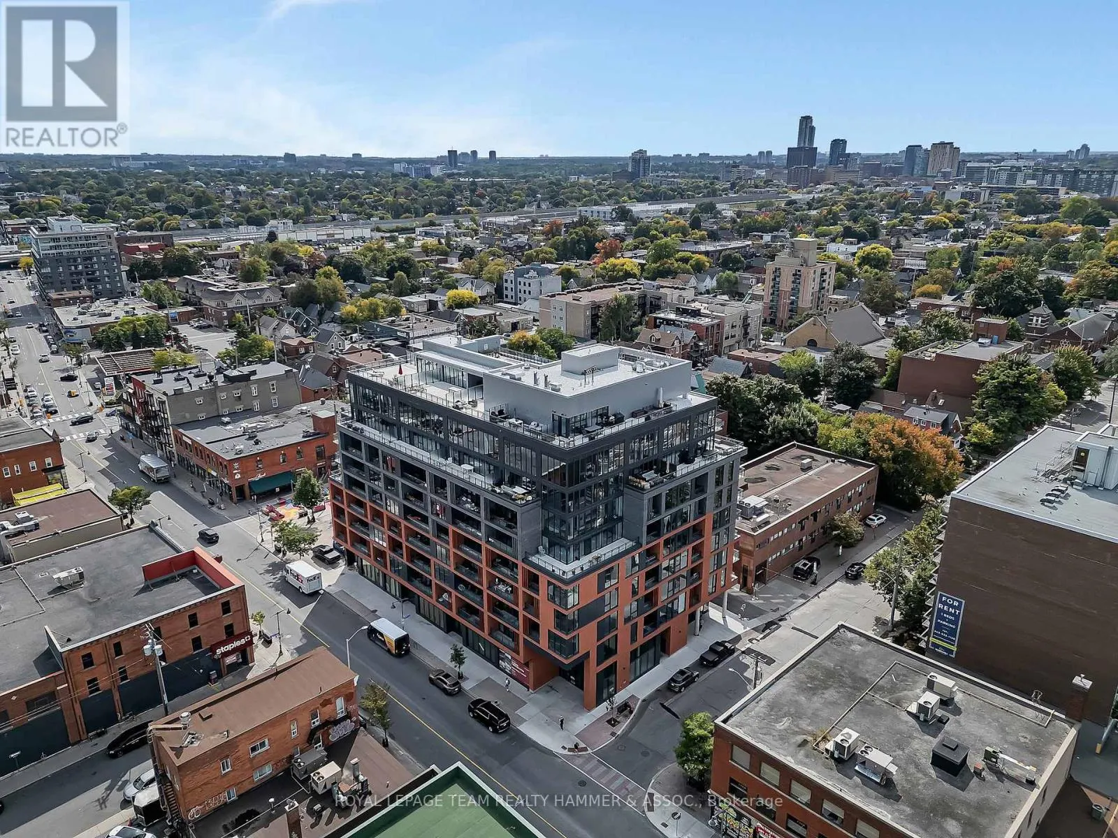210 - 10 JAMES STREET