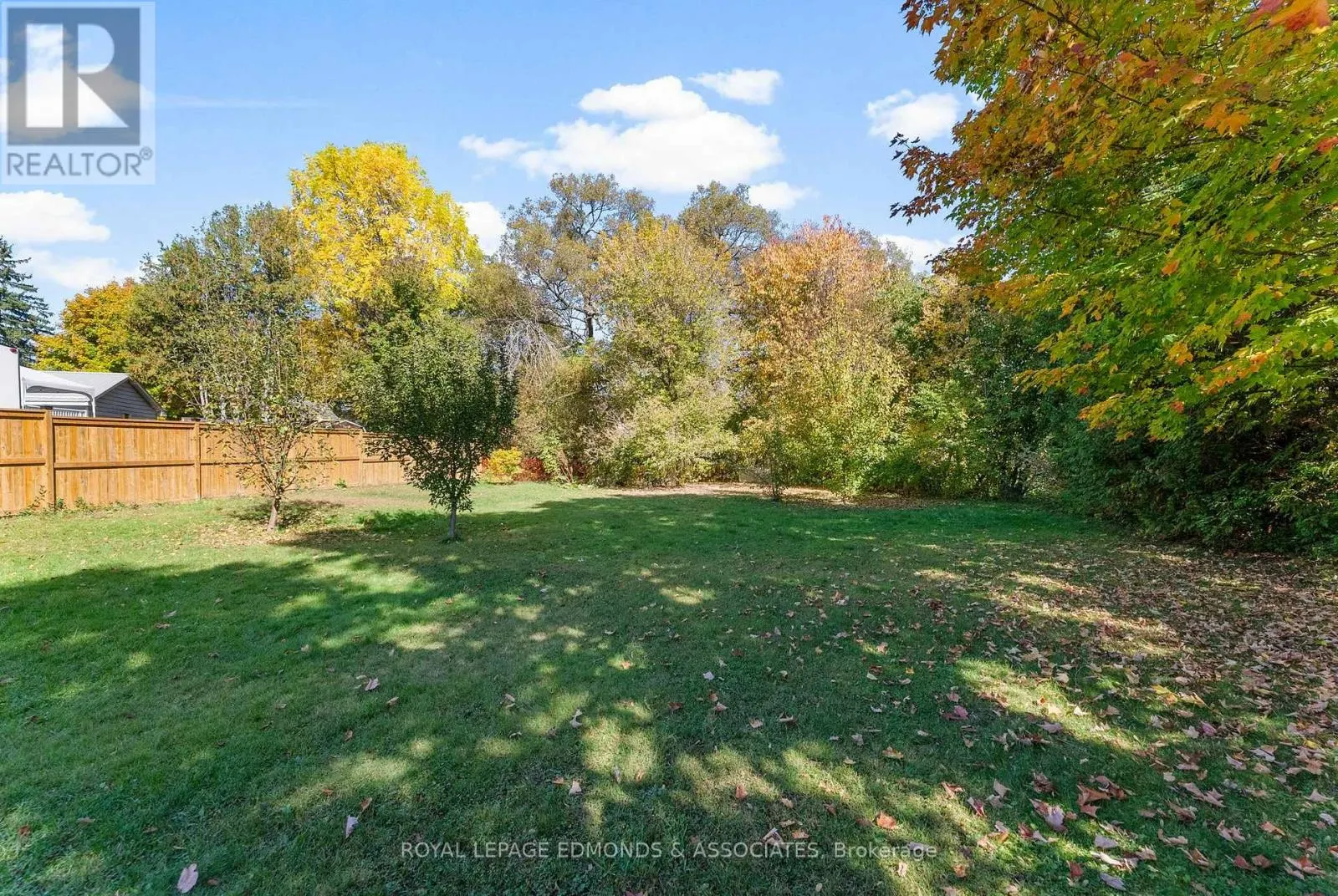 525 BOUNDARY ROAD E