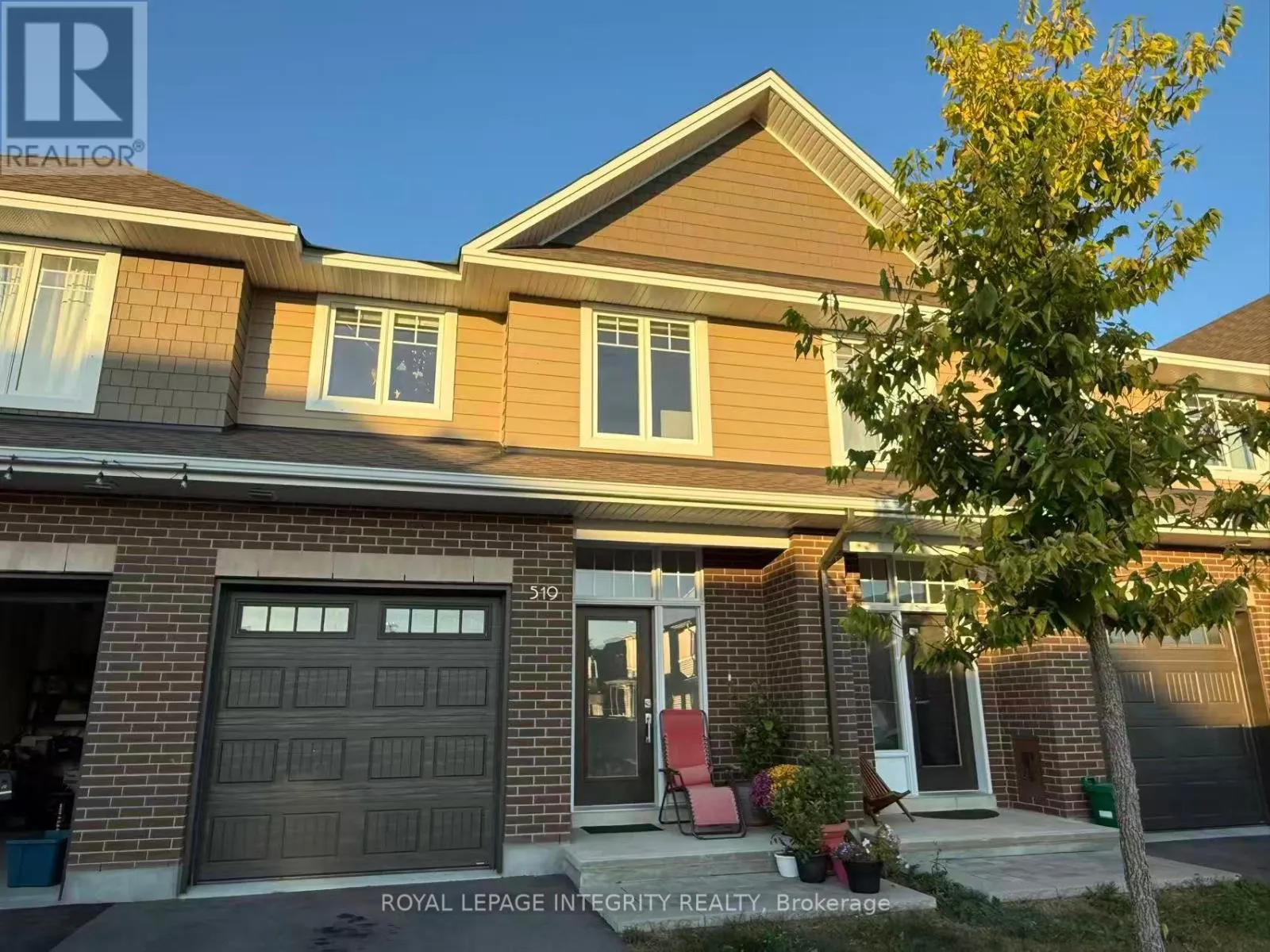 519 HITZLAY TERRACE