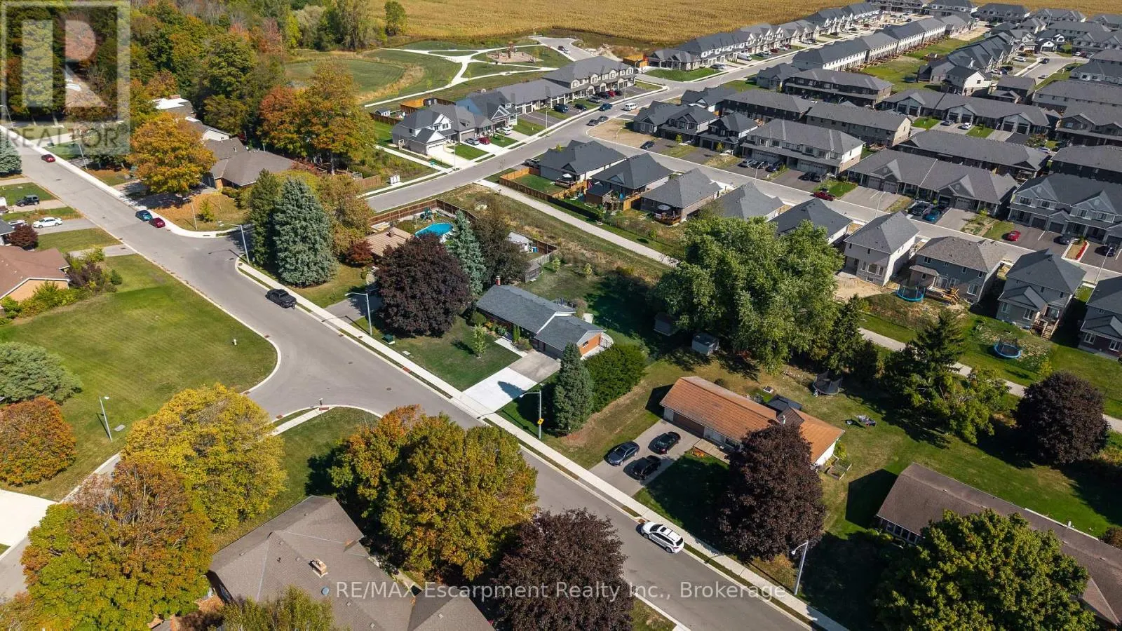 35 TANAGER DRIVE
