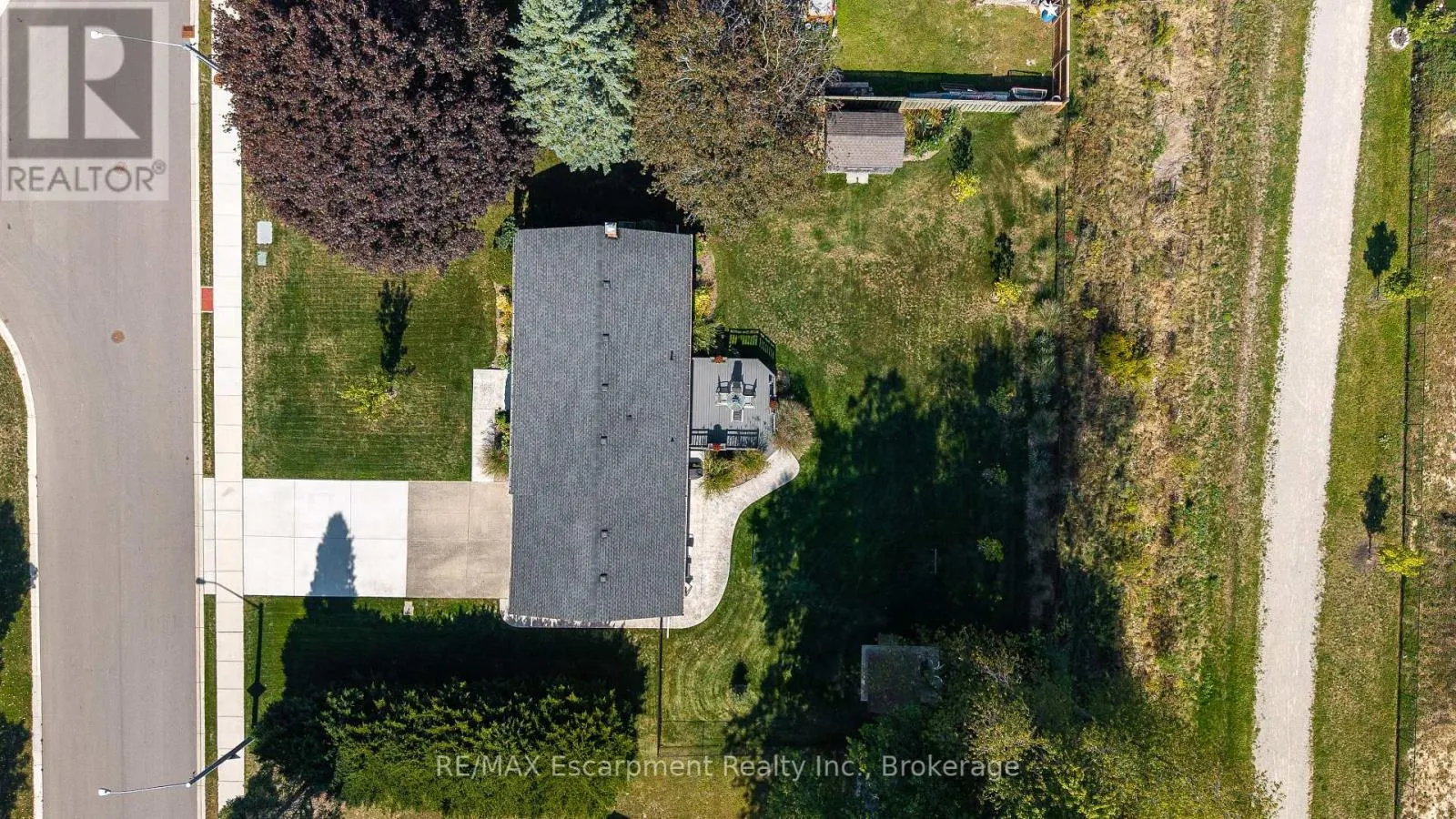 35 TANAGER DRIVE