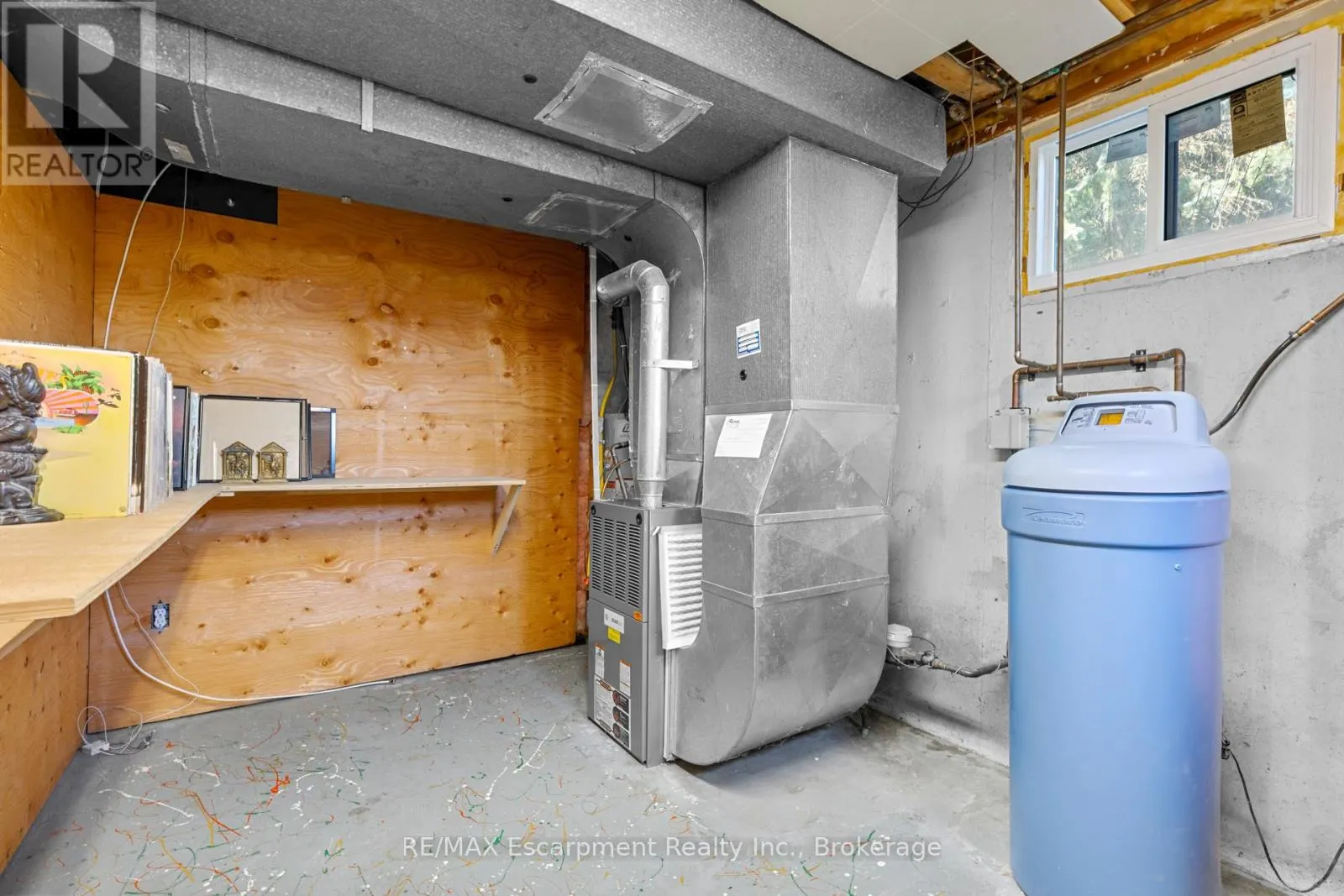 35 TANAGER DRIVE