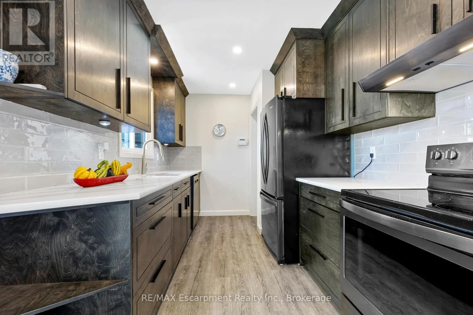35 TANAGER DRIVE