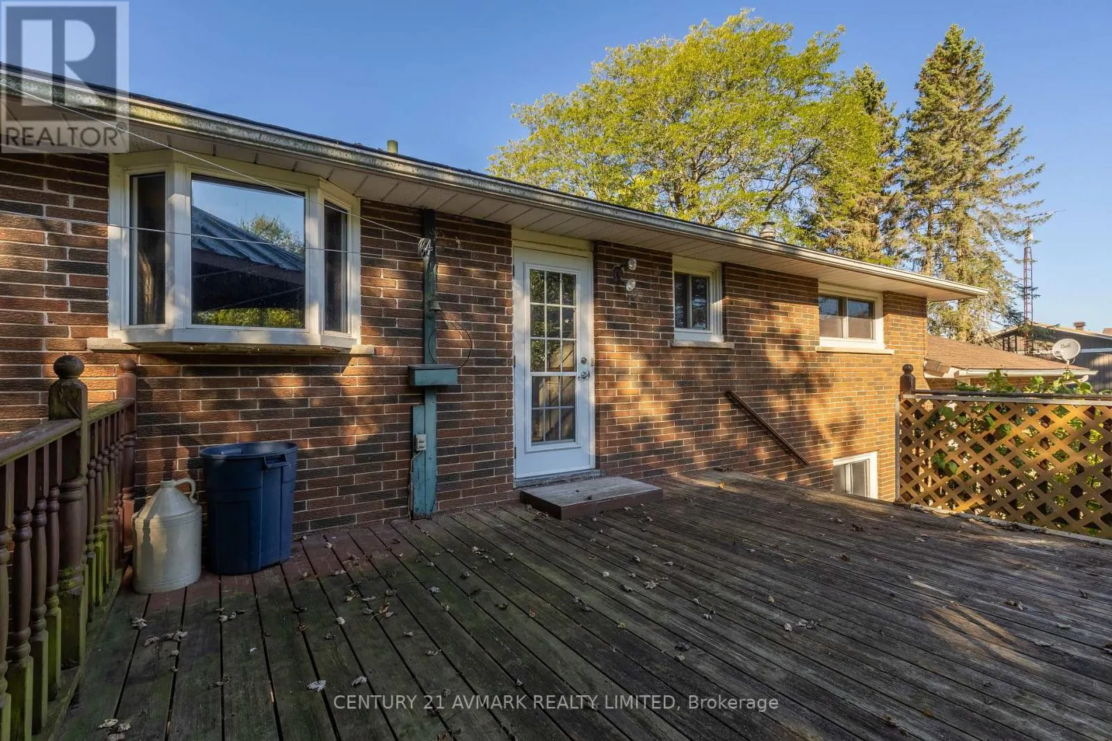 382 DOAN'S RIDGE ROAD