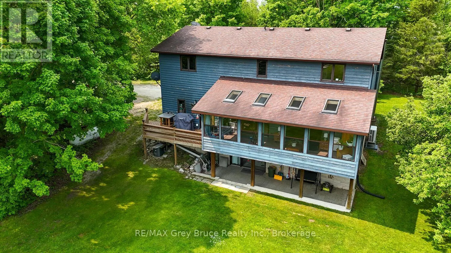 1033 BRUCE ROAD 9