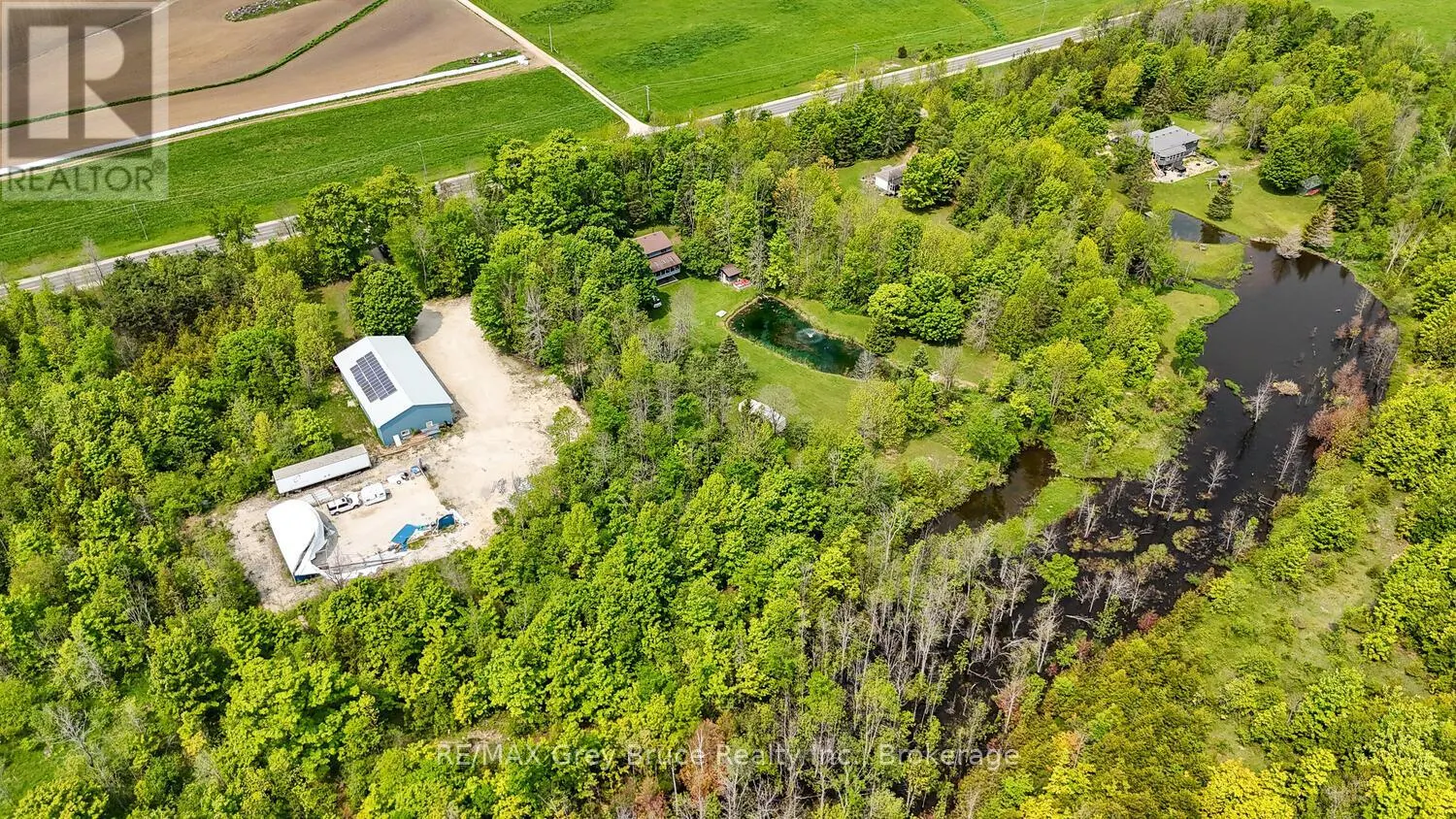 1033 BRUCE ROAD 9