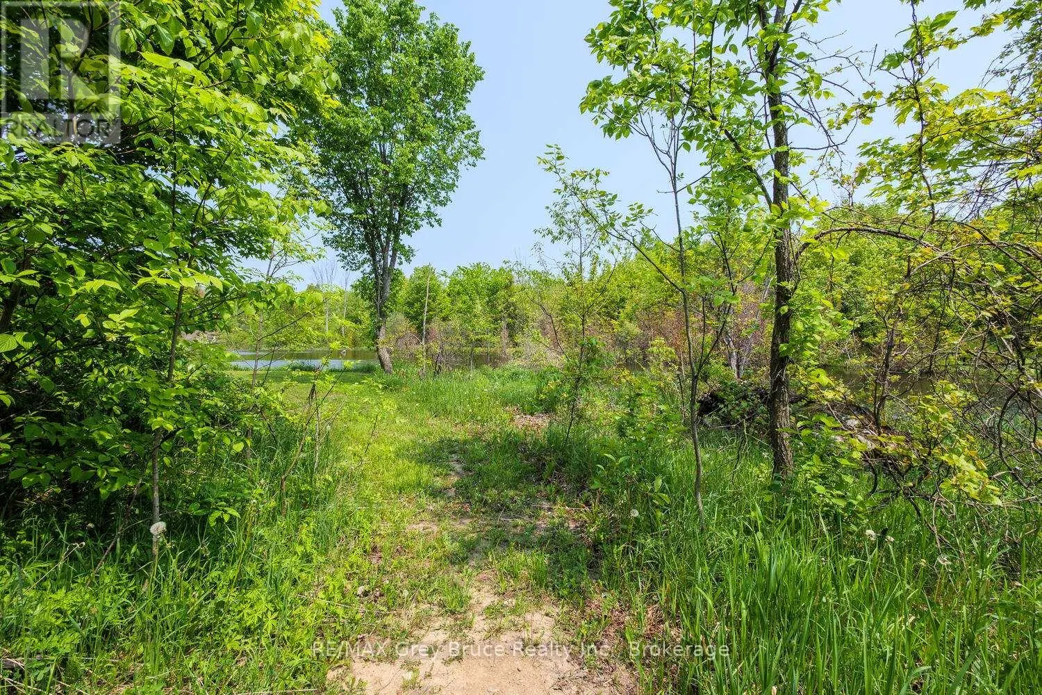 1033 BRUCE ROAD 9