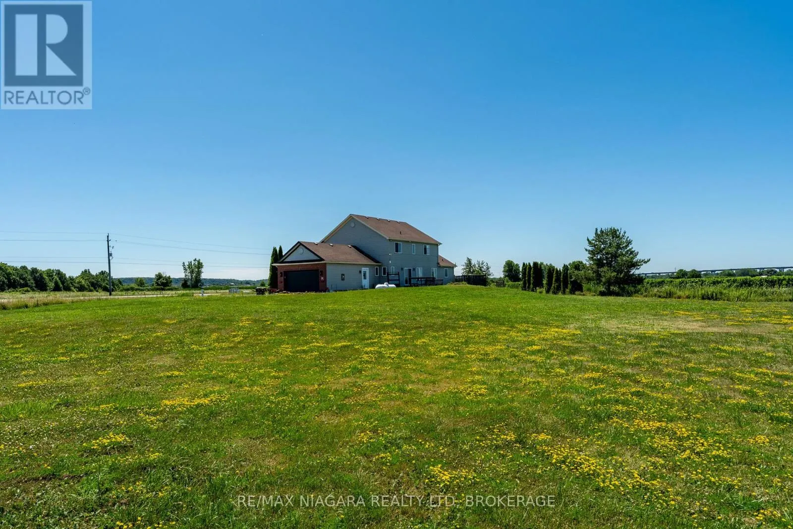 374 NIAGARA STONE ROAD