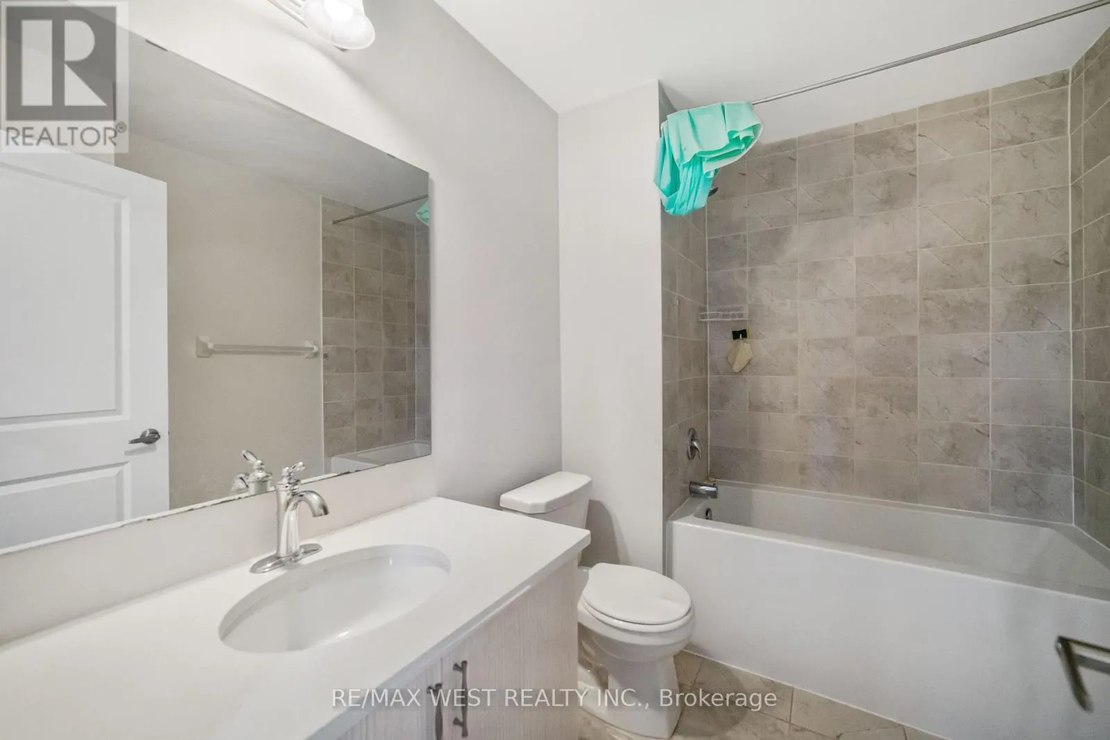 297 BISMARK DRIVE