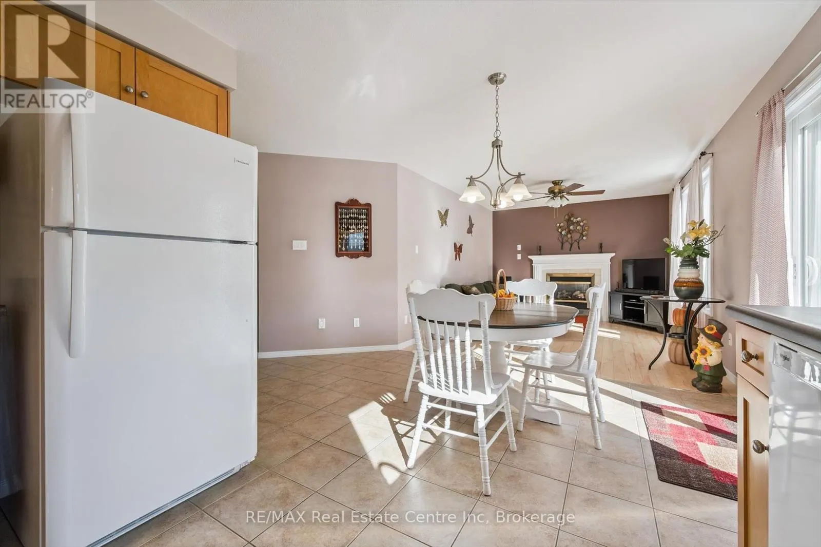 80 CLAIRFIELDS DRIVE W