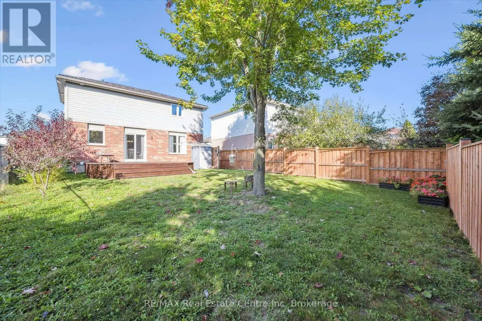 80 CLAIRFIELDS DRIVE W