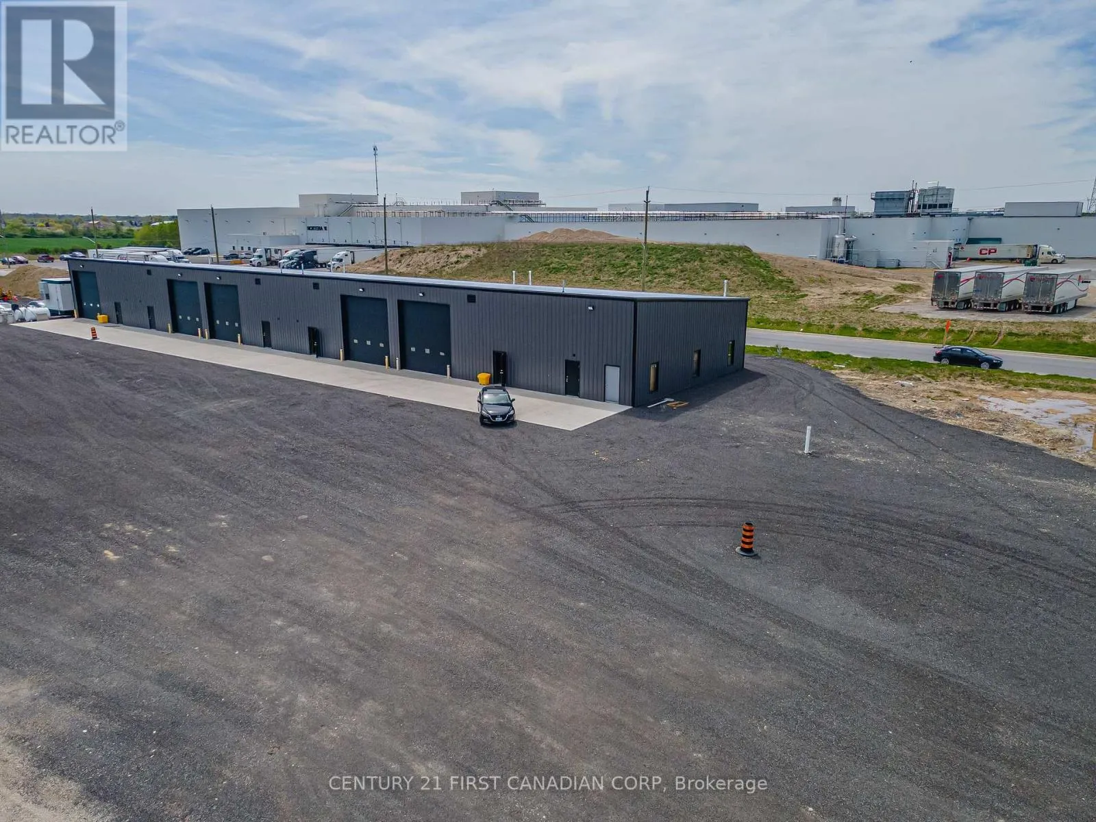 2 - 869 WRIGHT STREET, #2