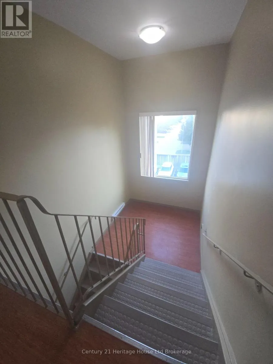 46 - 56 HIAWATHA ROAD, #46