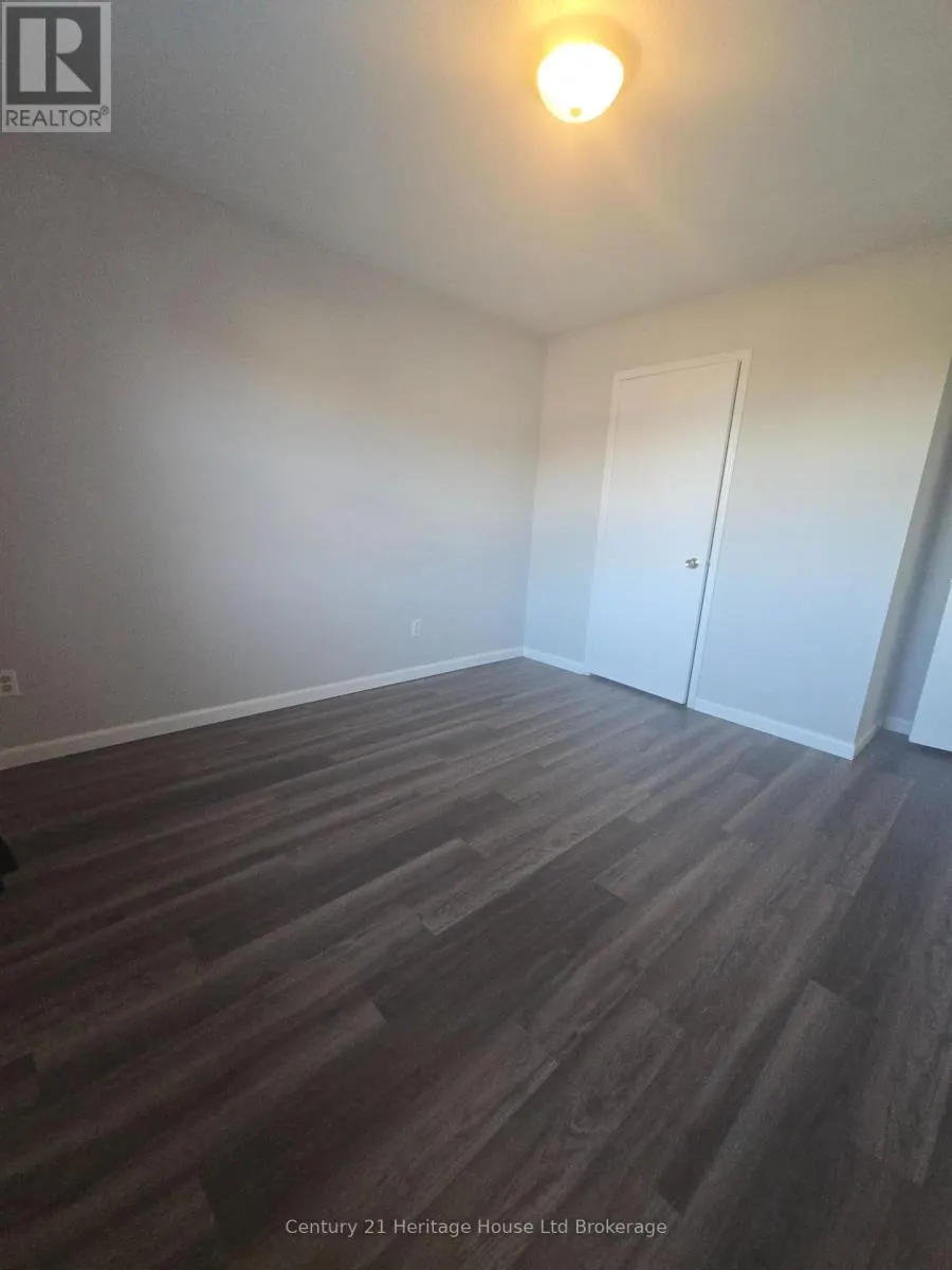 46 - 56 HIAWATHA ROAD, #46