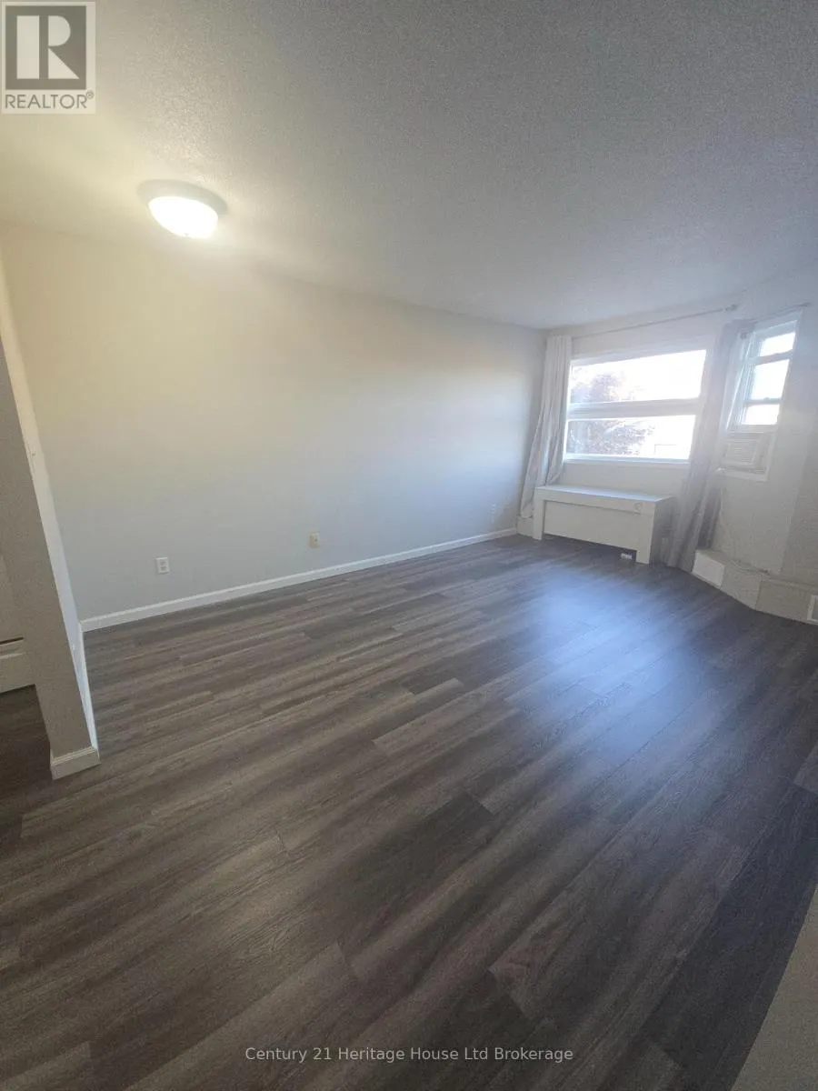 46 - 56 HIAWATHA ROAD, #46