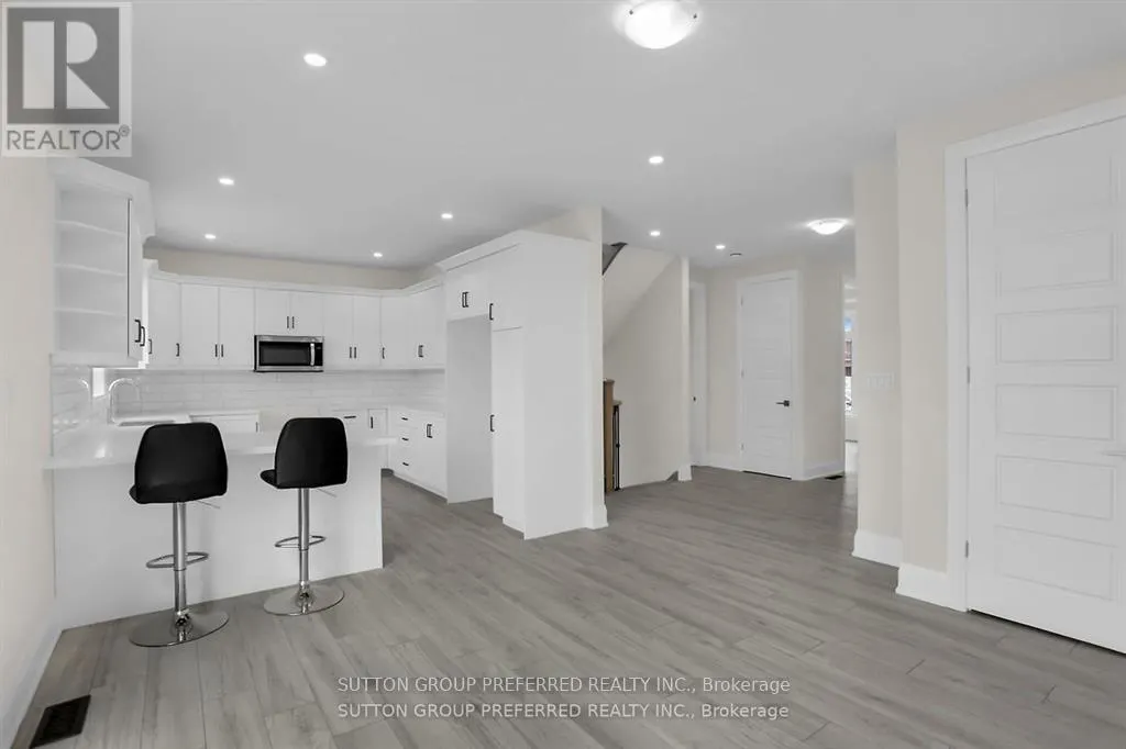 2 BOUW PLACE