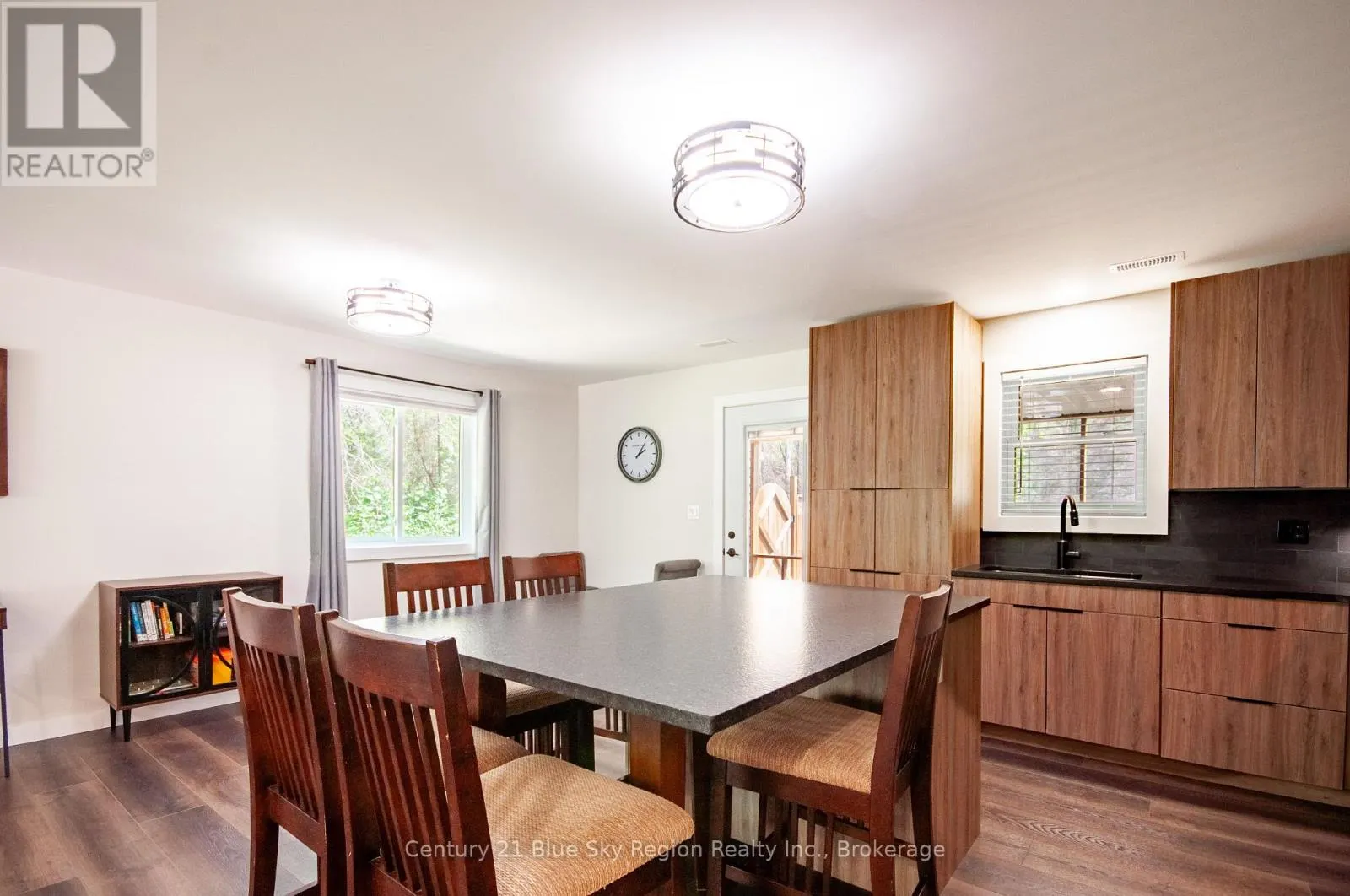 844 MACPHERSON DRIVE
