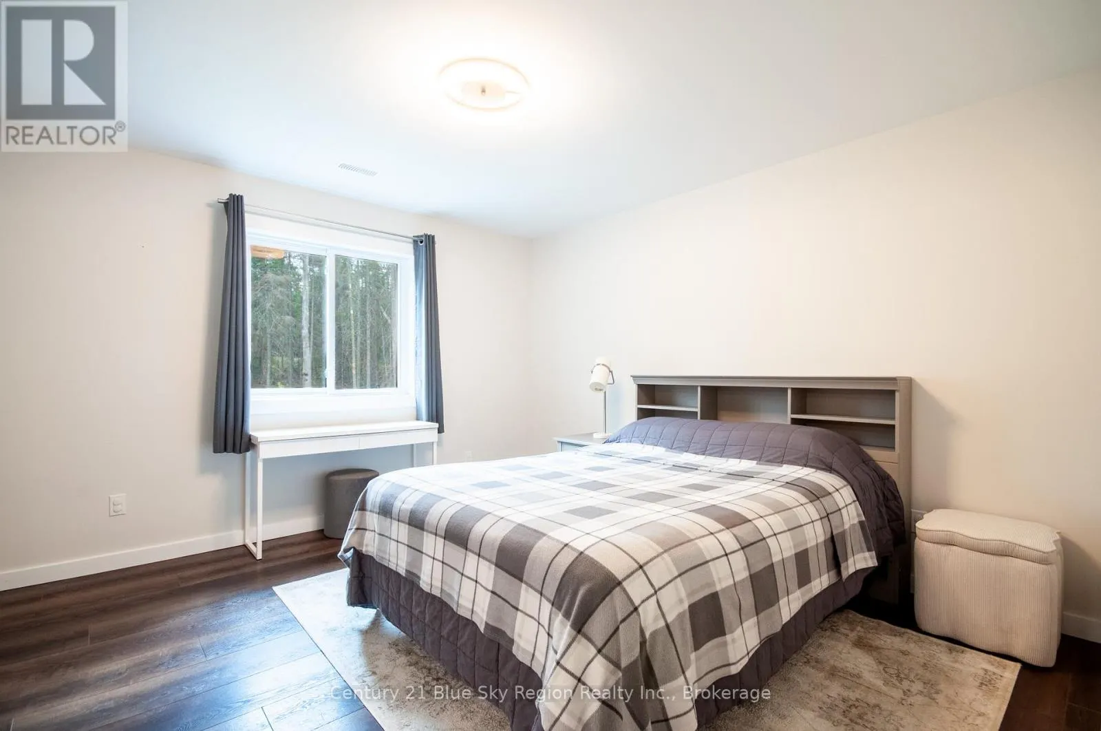 844 MACPHERSON DRIVE