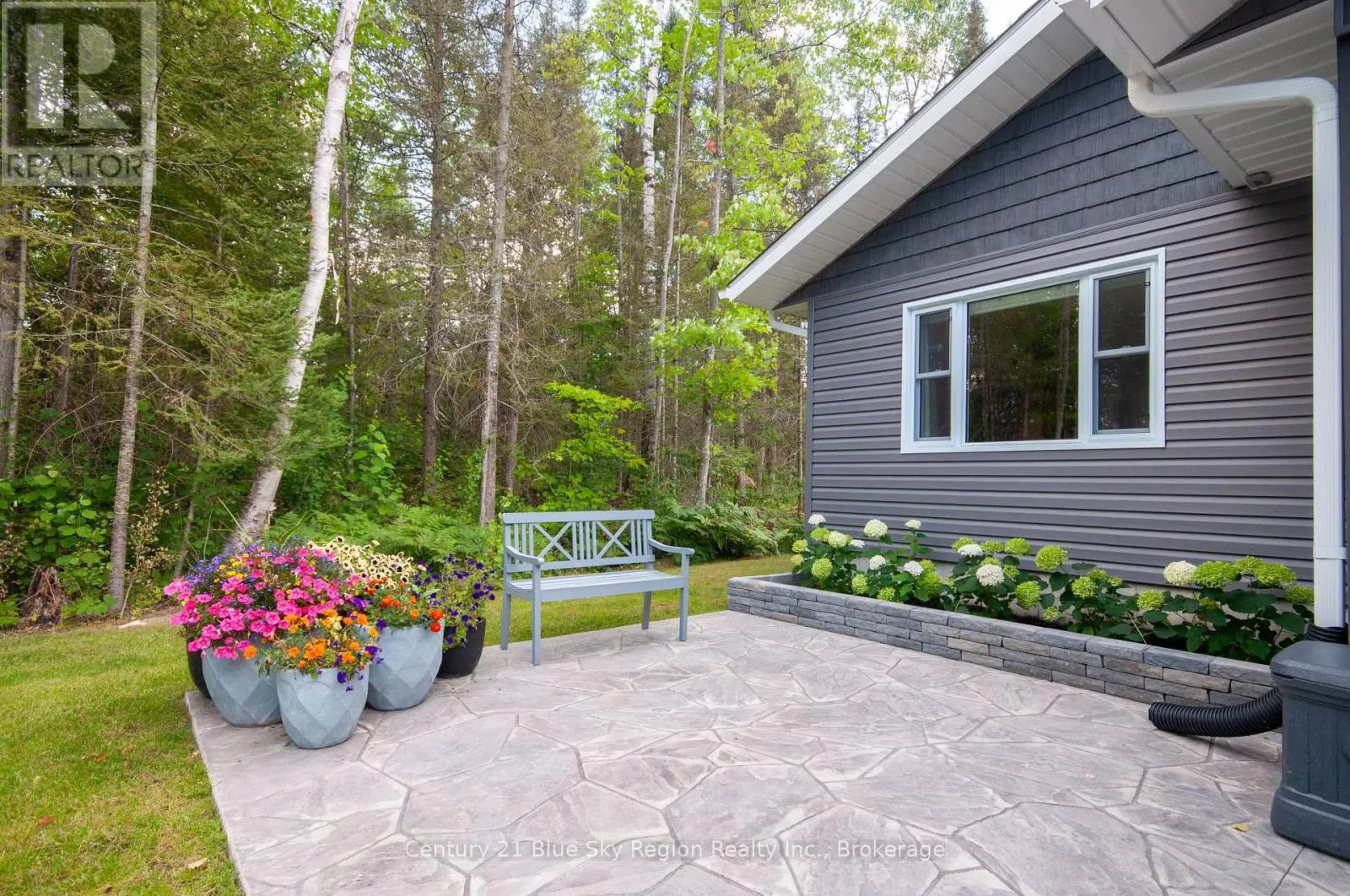 844 MACPHERSON DRIVE