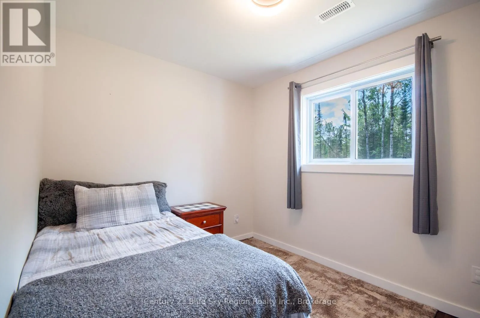 844 MACPHERSON DRIVE