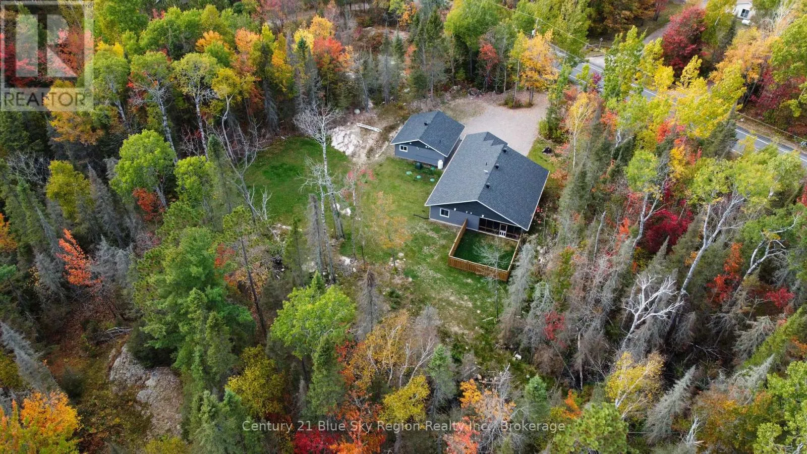 844 MACPHERSON DRIVE