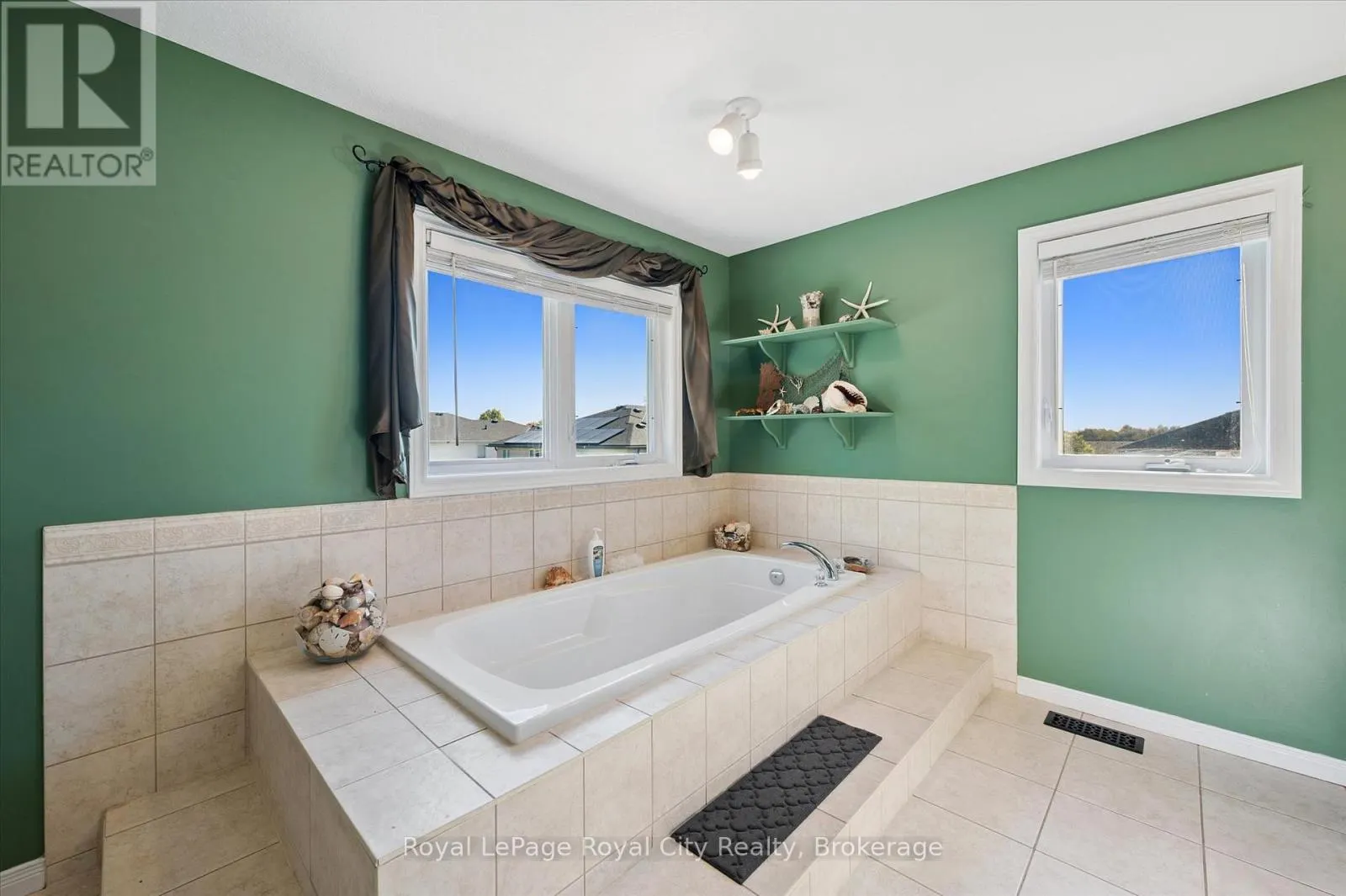 37 SHACKLETON DRIVE