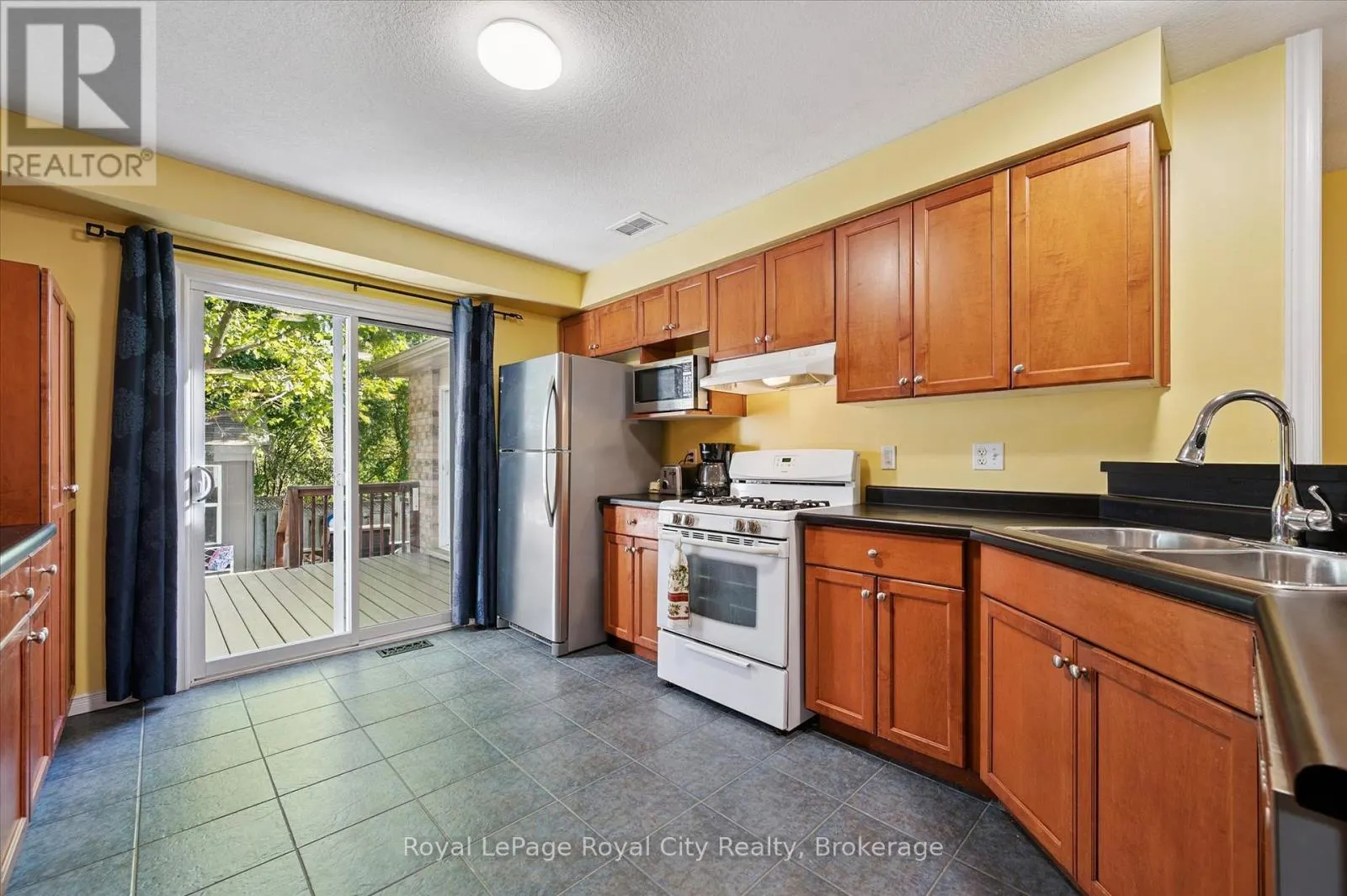 37 SHACKLETON DRIVE