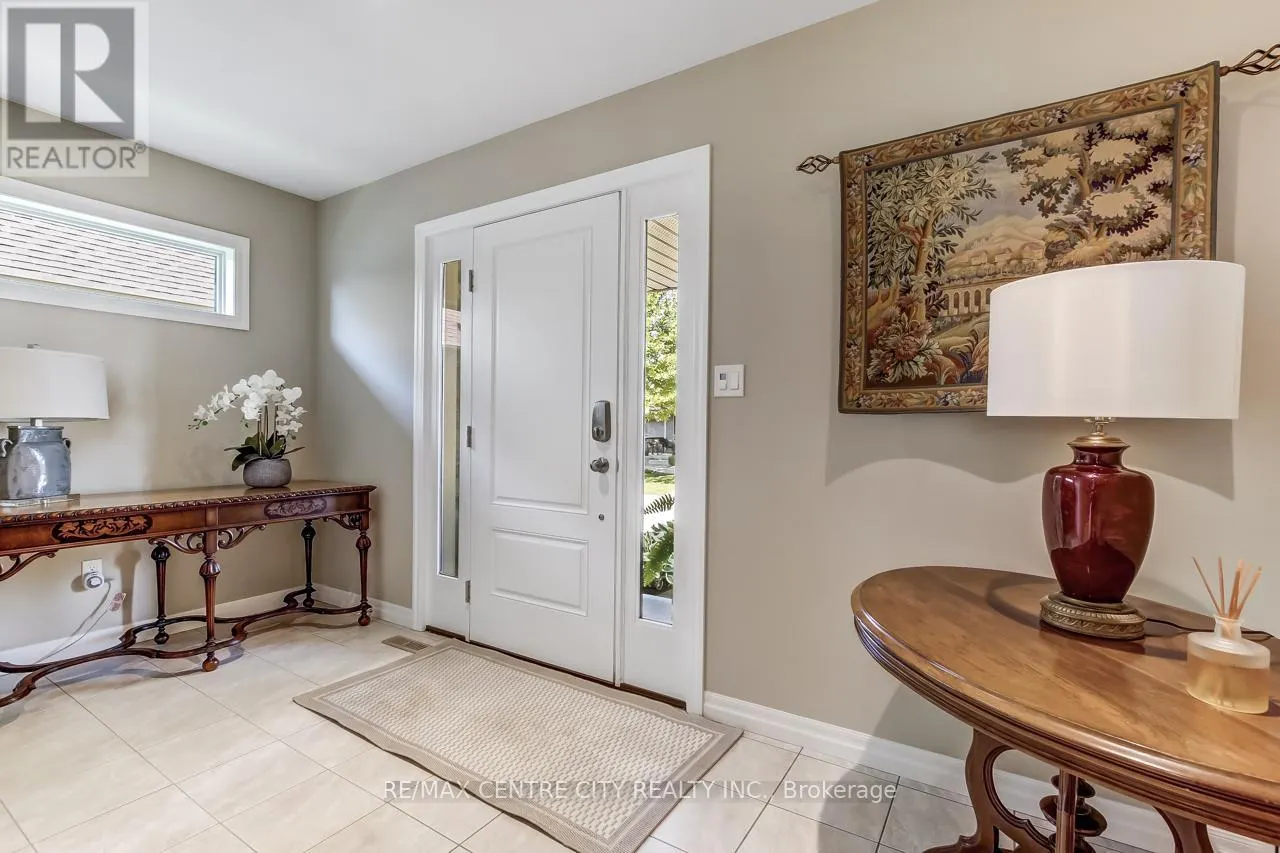 8 - 234 PEACH TREE BOULEVARD, #8