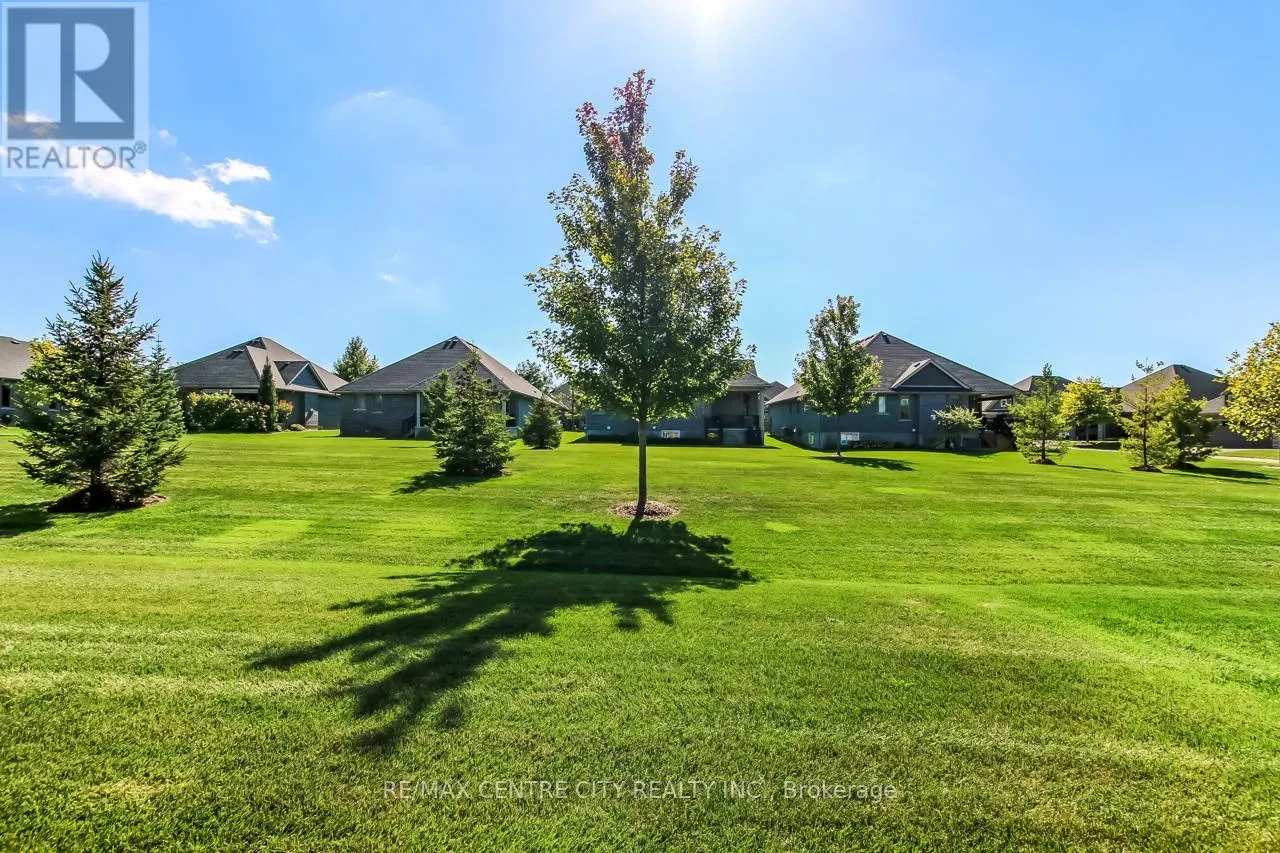 8 - 234 PEACH TREE BOULEVARD, #8