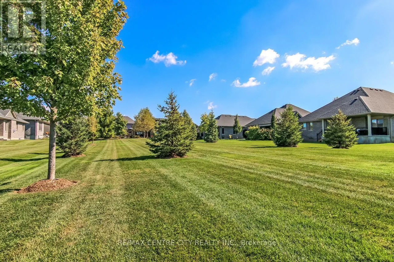 8 - 234 PEACH TREE BOULEVARD, #8