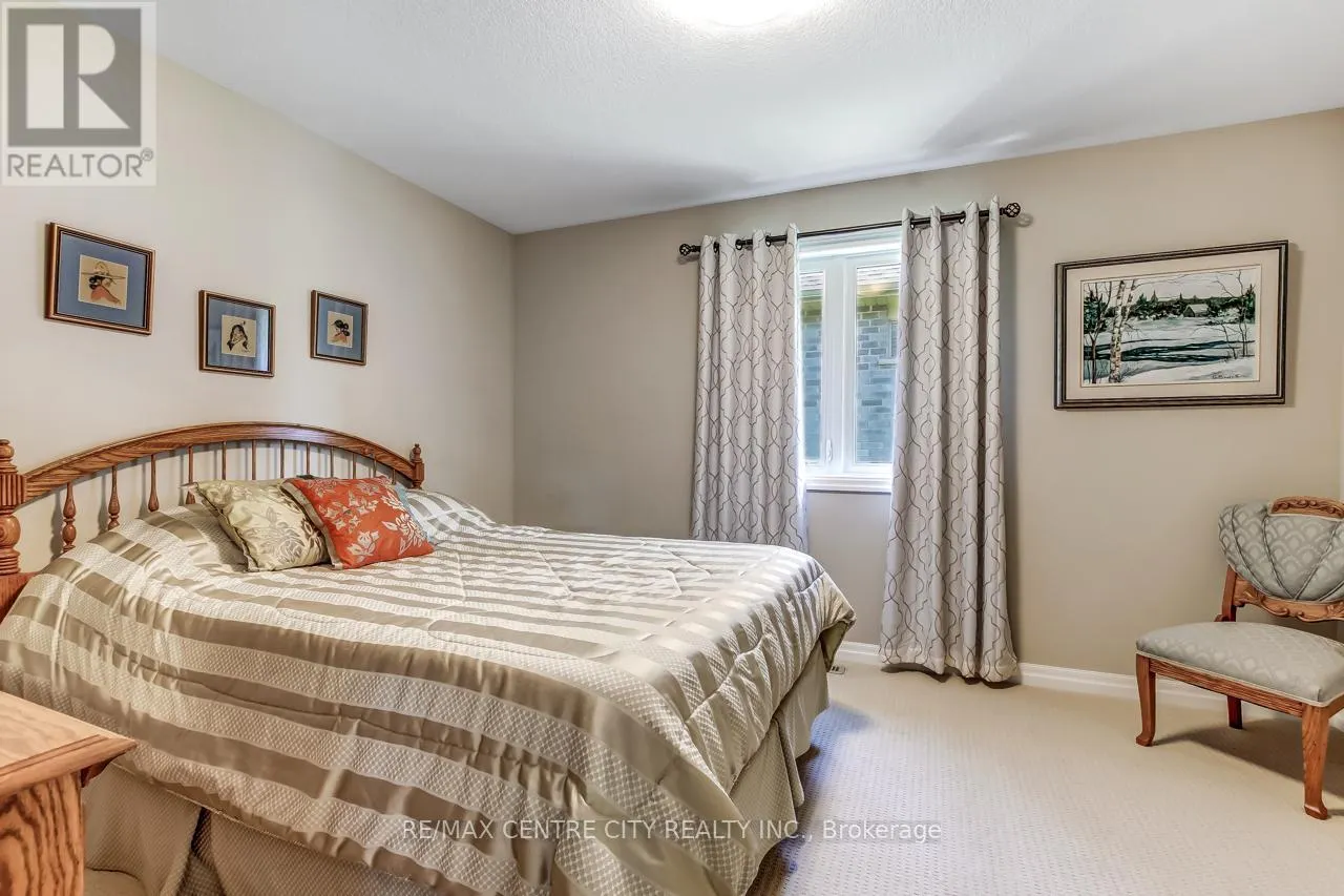 8 - 234 PEACH TREE BOULEVARD, #8