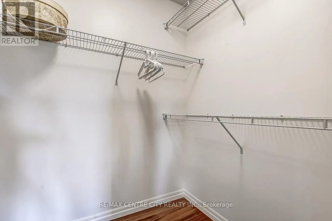 8 - 234 PEACH TREE BOULEVARD, #8